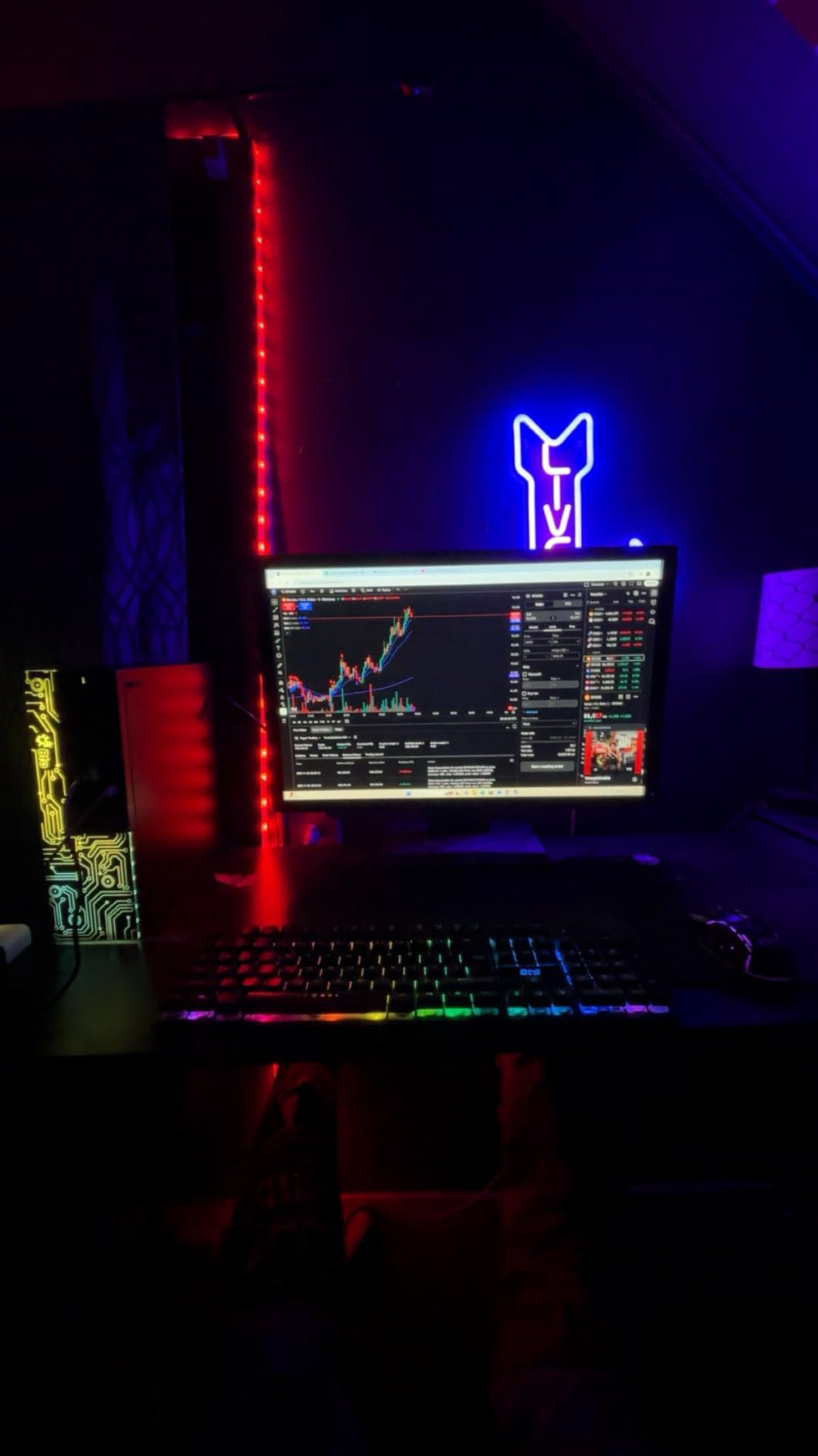 Dell Optiplex Small Desktop Computer (SFF) PC, Quad Core Intel i5 (3.2GHz), 16GB DDR3 RAM, 512GB SSD, 24 Inch Monitor, RGB Gaming Keyboard & Mouse, Headset, Windows 11 Pro (Renewed) customer photo 1