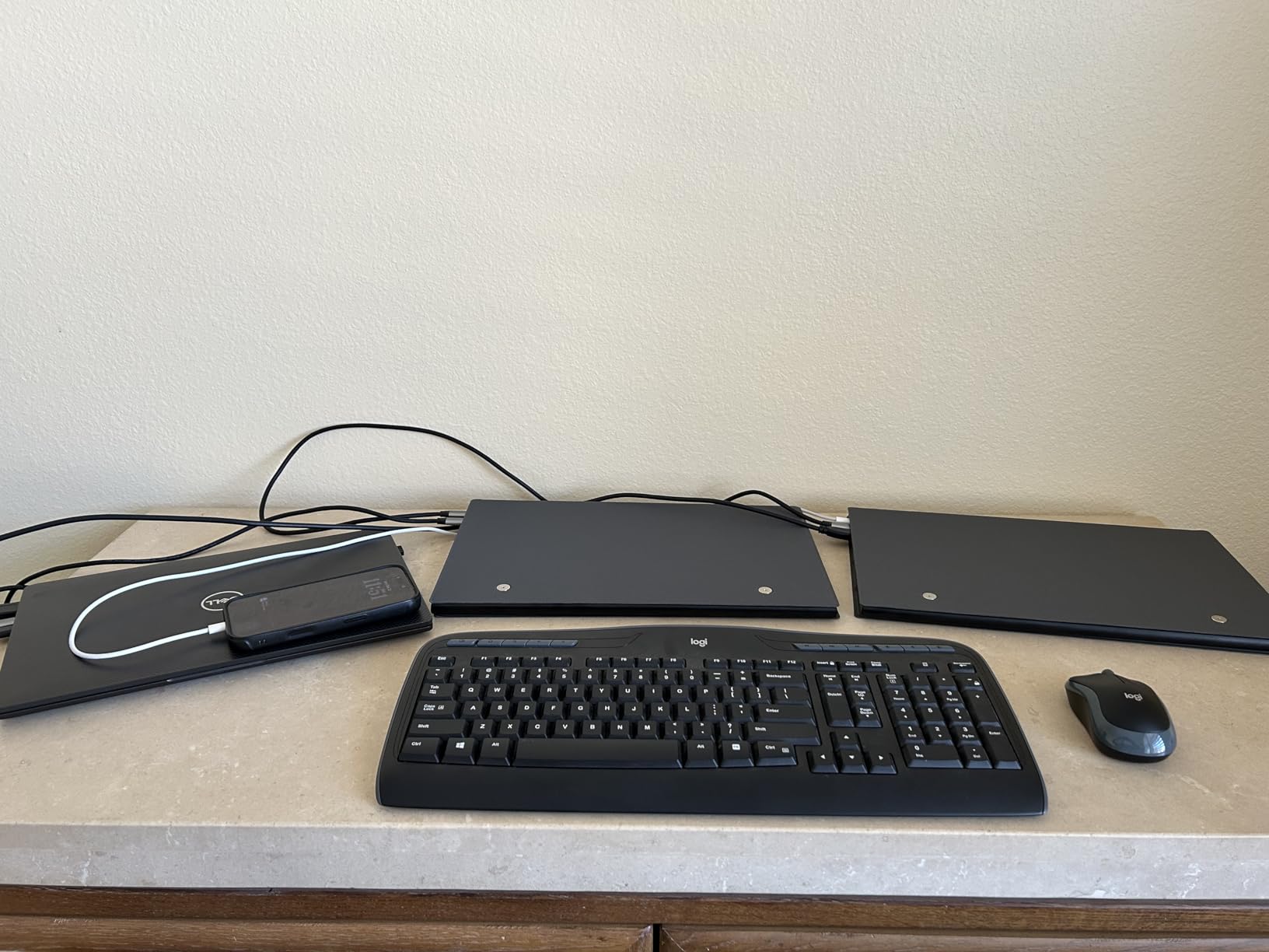 15.6inch Portable Monitor,1080P USB-C HDMI Second External Monitor for Laptop,PC,Mac Phone,PS,Xbox,Swich,IPS Ultra-Thin Zero Frame Gaming Display/Premium Smart Cover customer photo 2