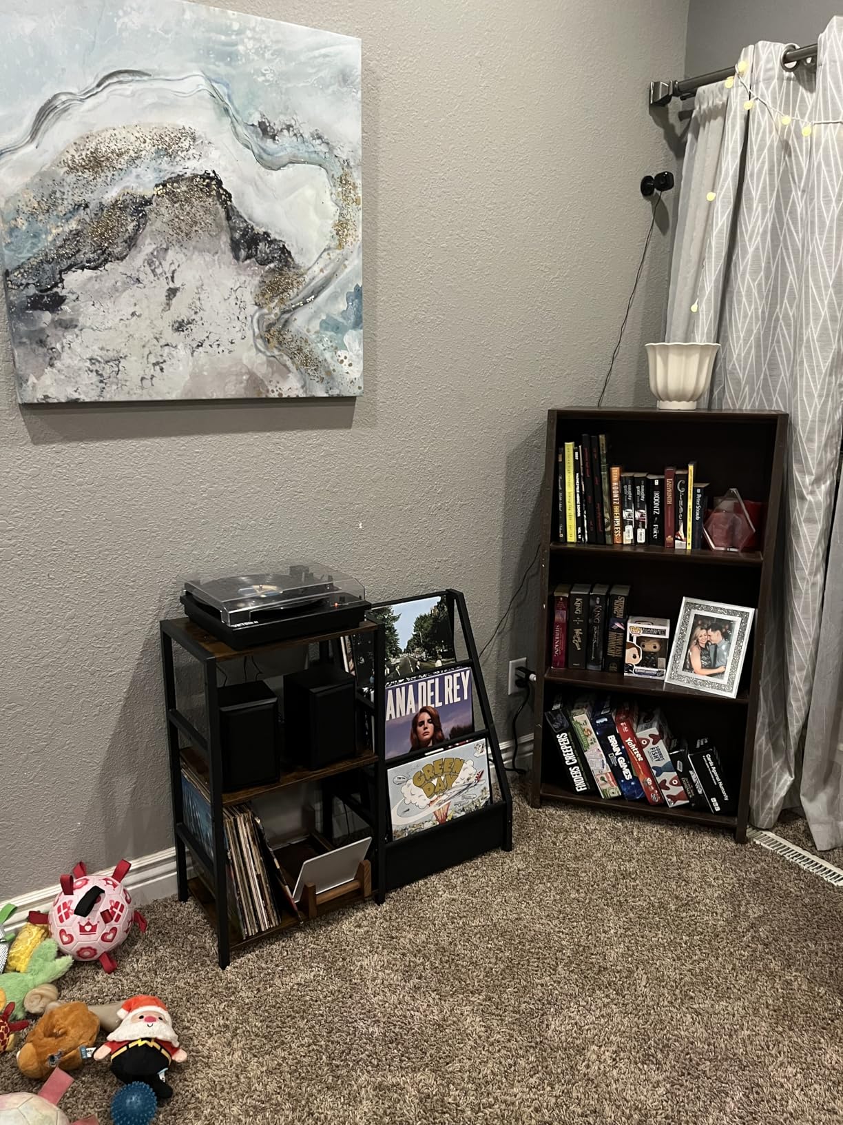 Bikoney Record Player Stand, Turntable Stand with 3-Tier Vinyl Record Storage, Record Player Table 200 Albums, End Table with Vinyl Display Holder Shelf customer photo 2