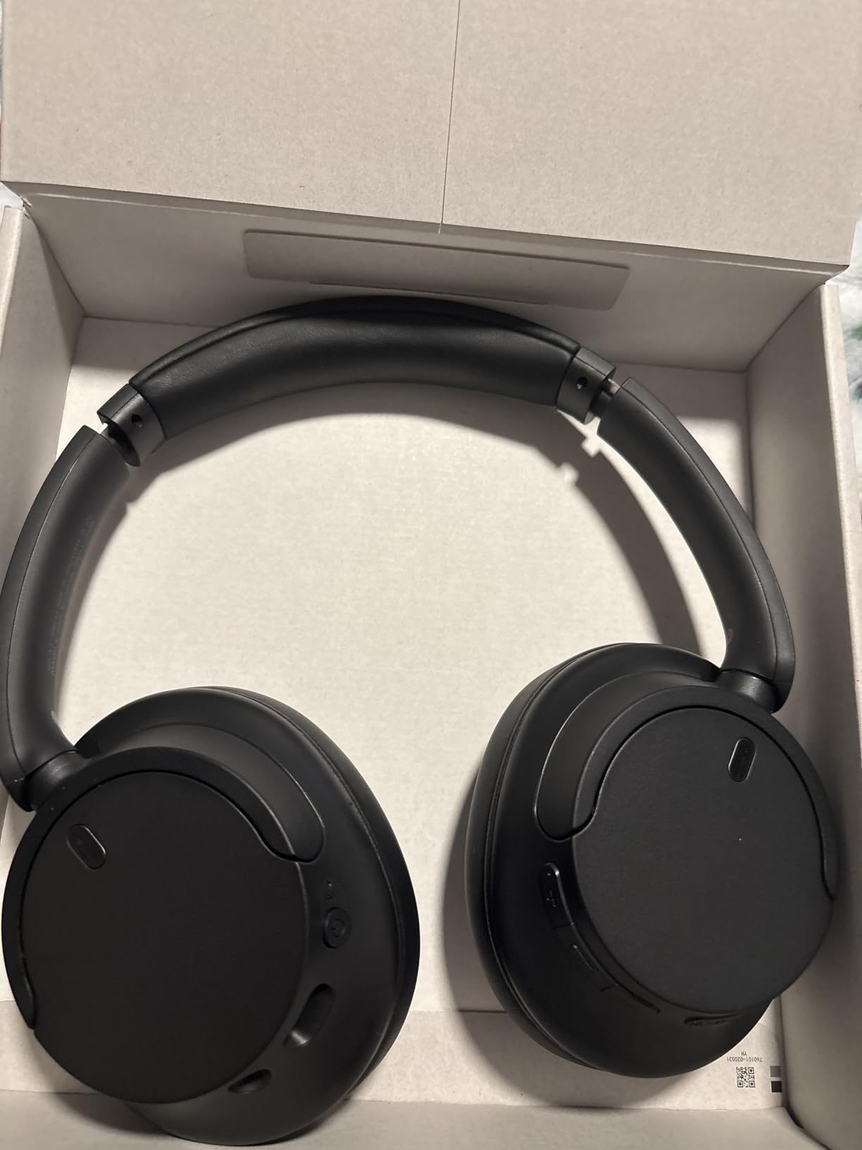 Sony WH-CH720N Noise Canceling Wireless Headphones Bluetooth Over The Ear Headset with Microphone and Alexa Built-in, Black New customer photo 2