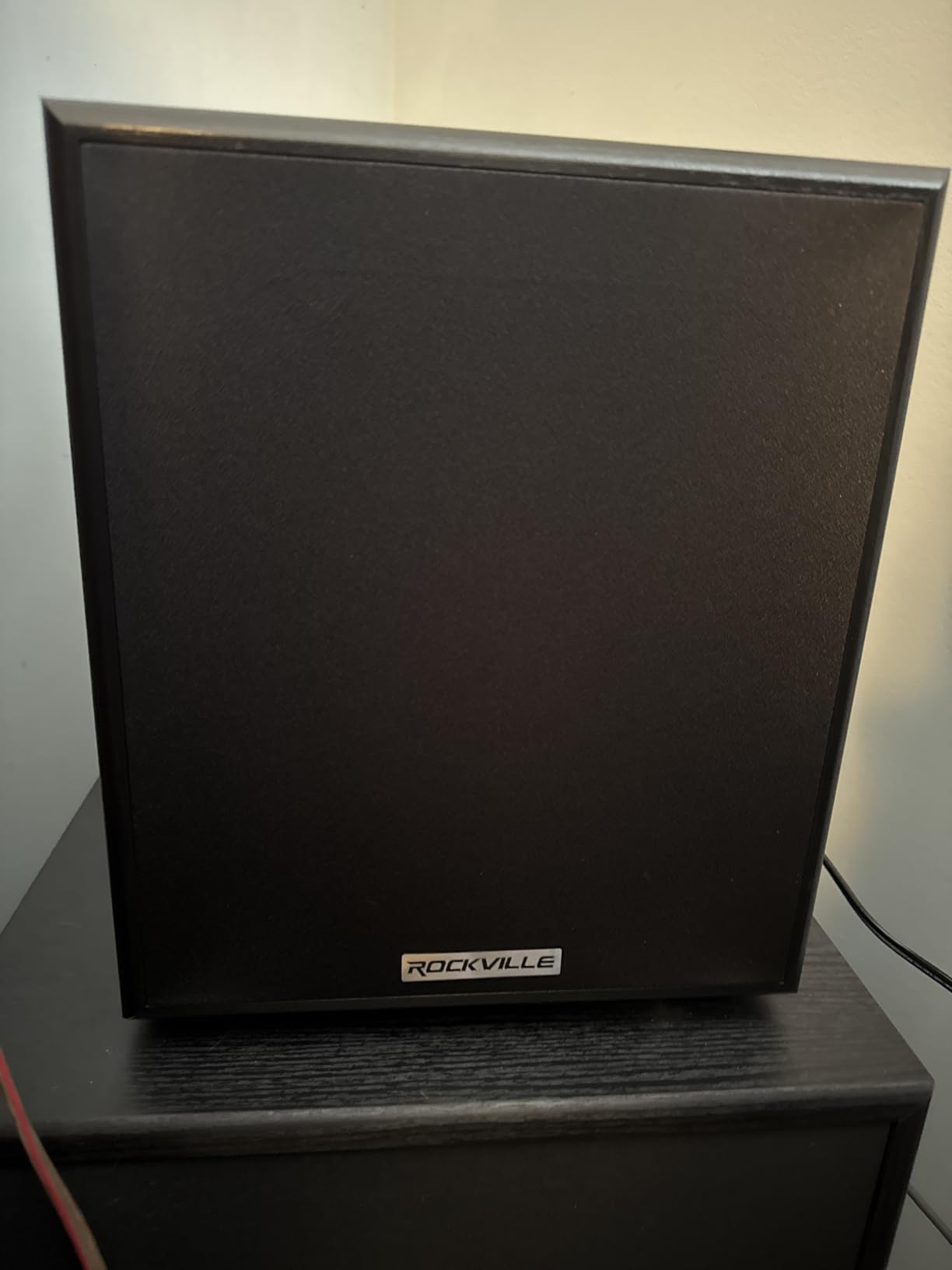 Rockville Rock Shaker 6.5 Black 200W Peak/100W RMS Powered Home Theater Subwoofer, Class-D, Adjustable Crossover, 20Hz-200Hz, Compact Design, for Movies and Music customer photo 2