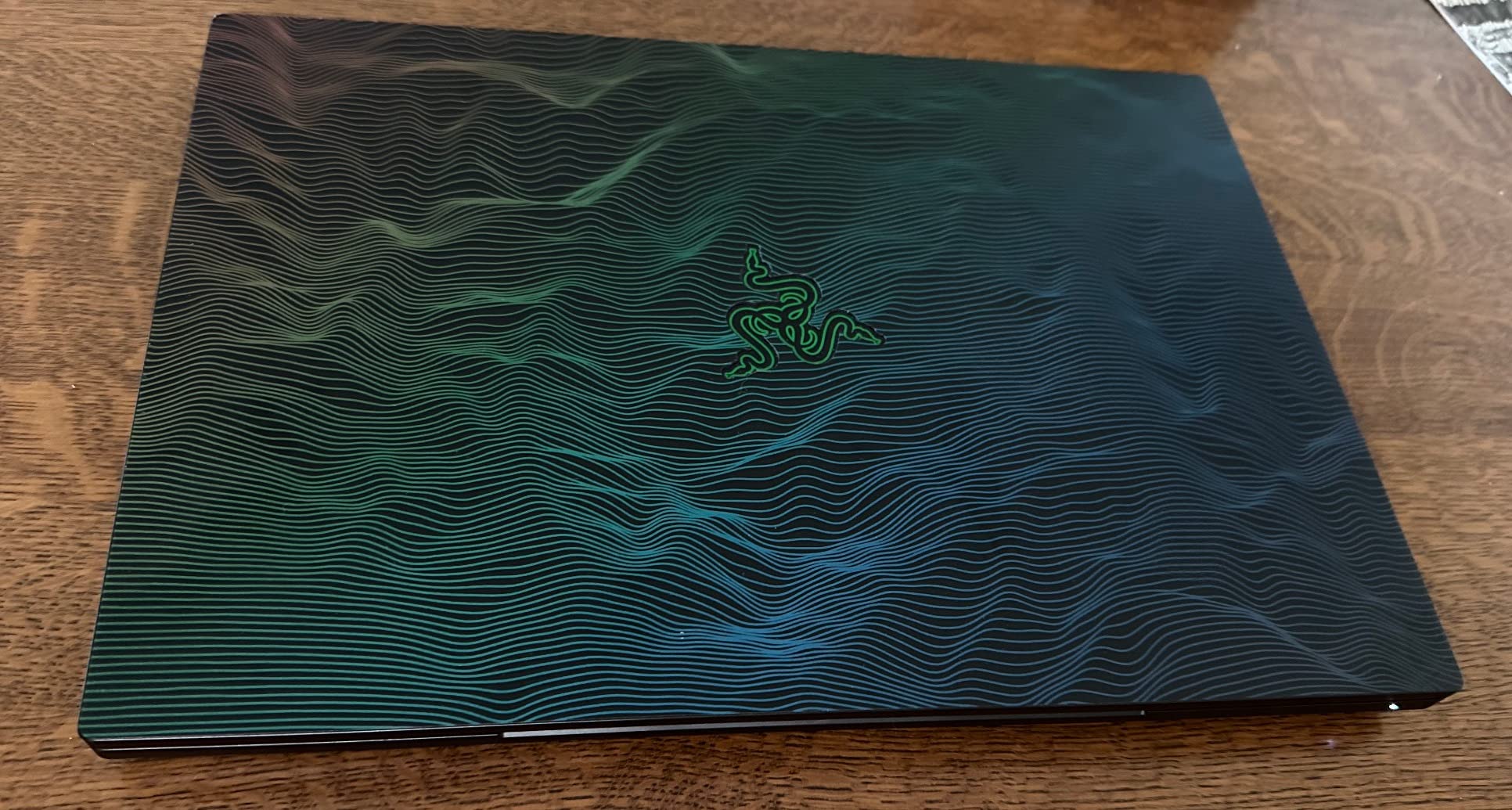 Razer Blade 16 Gaming-Laptop: NVIDIA GeForce RTX 4070 13th Gen Intel 24-Core i9 HX CPU - 16