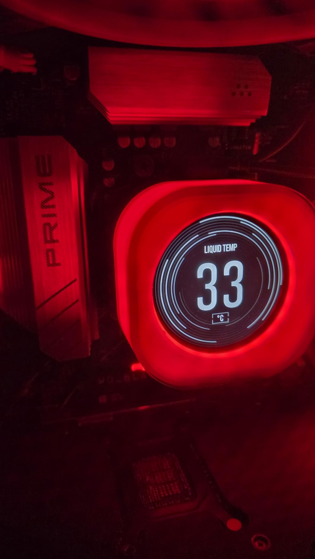 AMD Ryzen 7 7800X3D 8-Core, 16-Thread Desktop Processor customer photo 1