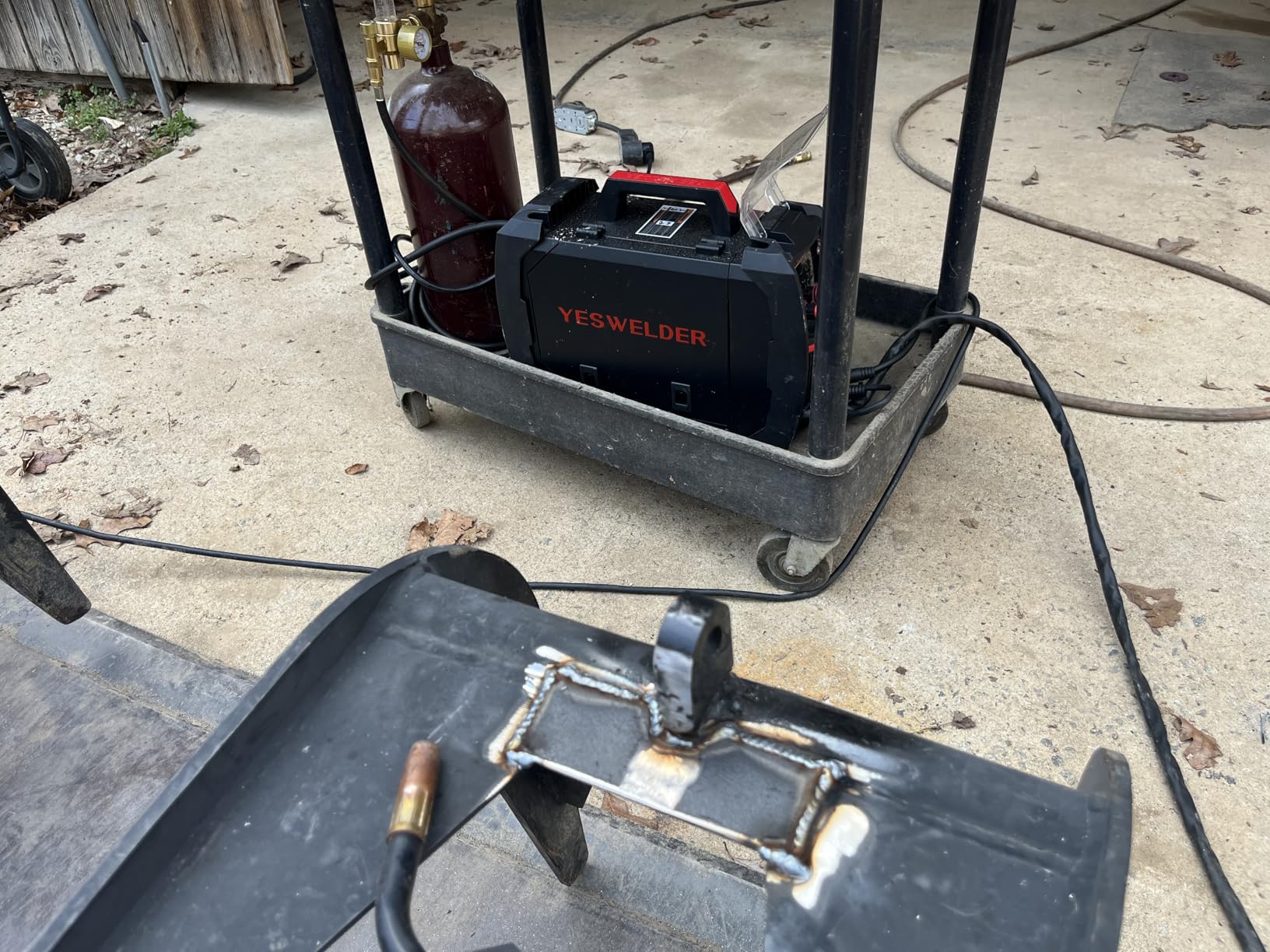 YESWELDER 160A MIG Welder, 110V/220V Dual Voltage, 4 in 1 Gas MIG/Flux Core MIG/Lift TIG/Stick Multiprocess Large LED Digital Display MIG Welding Machine customer photo 1