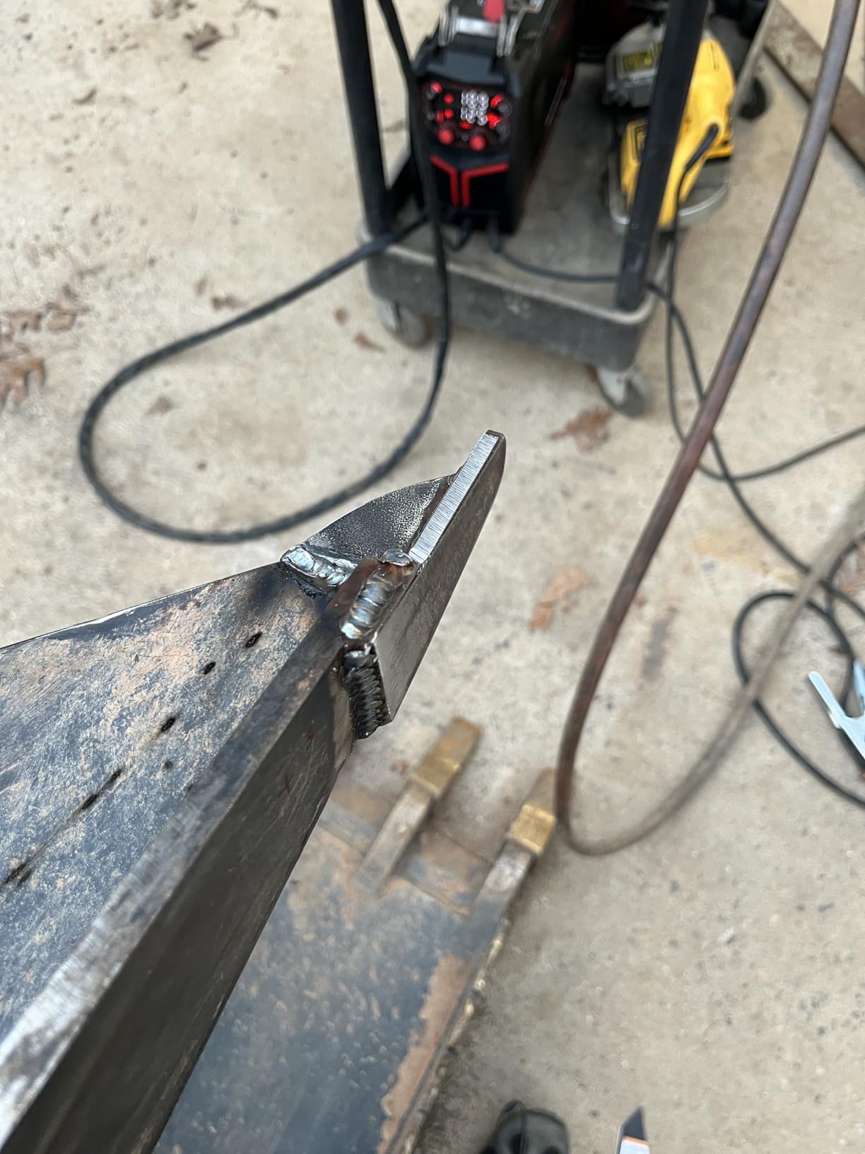 YESWELDER 160A MIG Welder, 110V/220V Dual Voltage, 4 in 1 Gas MIG/Flux Core MIG/Lift TIG/Stick Multiprocess Large LED Digital Display MIG Welding Machine customer photo 2