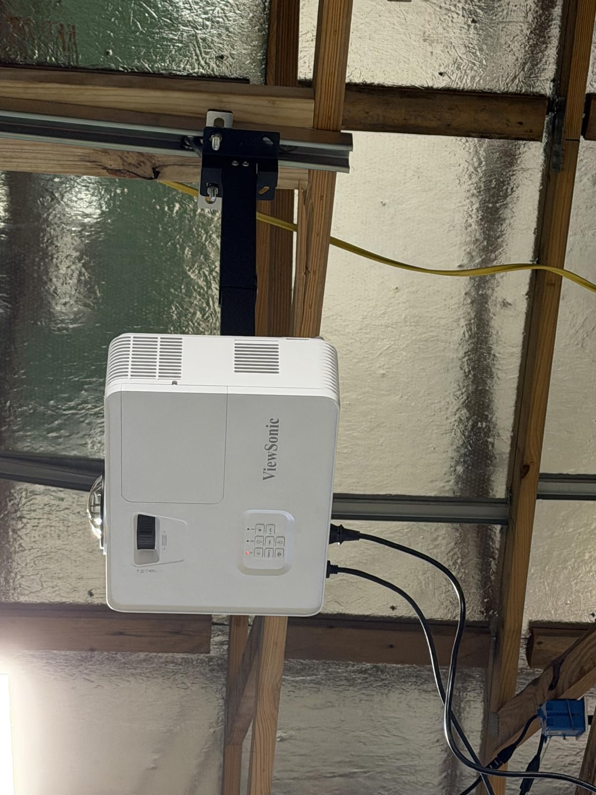 ViewSonic PS502X 4000 Lumens XGA HDMI Short Throw Projector for Education and Office customer photo 2