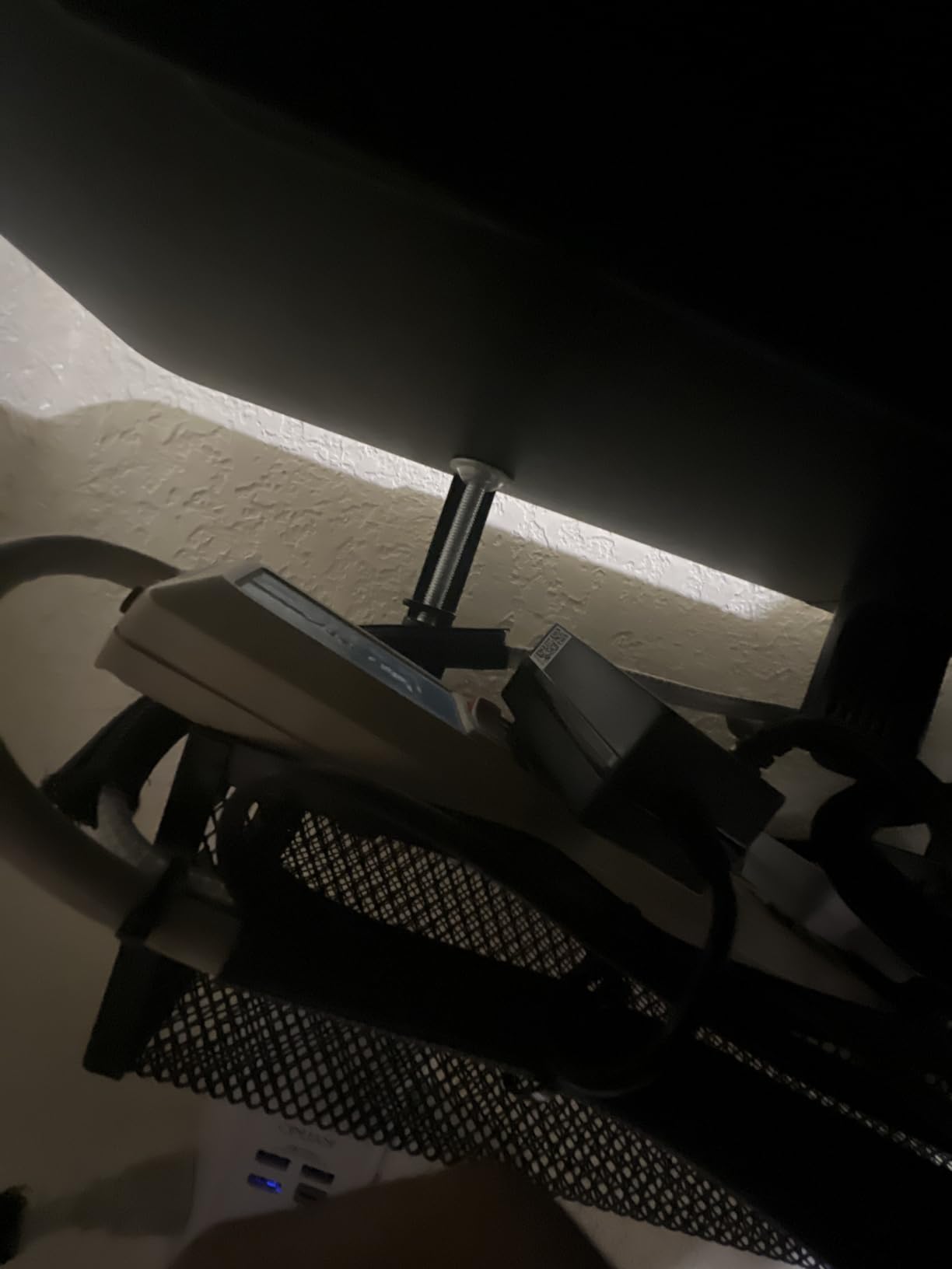 Under Desk Cable Management Tray No Drill, Metal Mesh Cable Management Under Desk with Clamp Mount, 2 Hole Cable Tray with Wire Management and Cord Organizer for Home Office Standing Desk customer photo 2