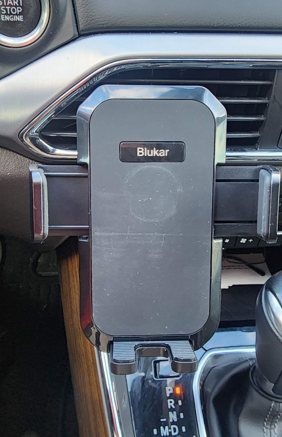 Blukar Car Phone Holder Mount, Super Stable Air Vent Cell Phone Car Mount with 2025 Metal Hook Clip, 360° Rotation,One Button Release for iPhone, Galaxy, Google, and All Other Smartphones customer photo 2