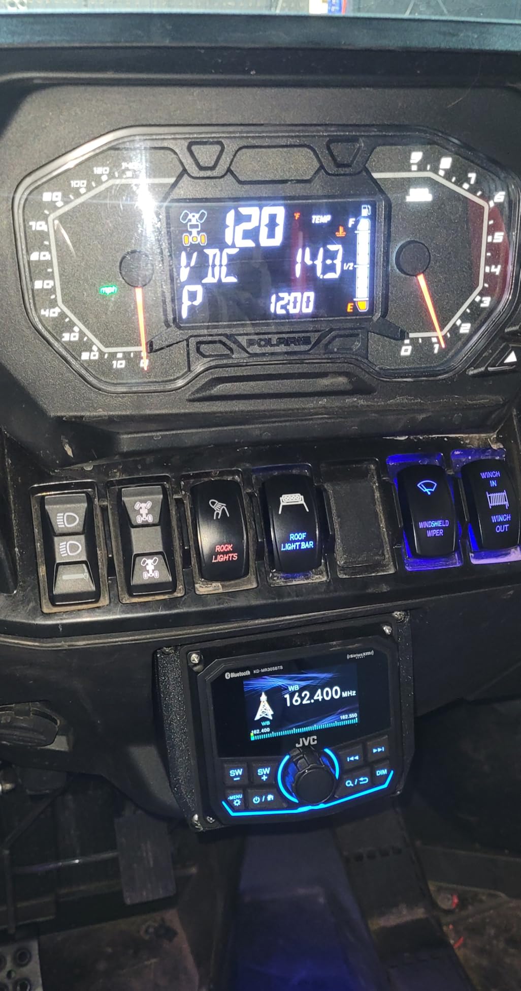 JVC KD-MR305BTS Marine Guage Receiver Weatherproof, 2.7 Inch LCD, Built in Amplifer, Bluetooth, Digital Media MP3 Player, No CD Player, USB Port, AM/FM/Weather Band Tuner, Rear Camera Input customer photo 1