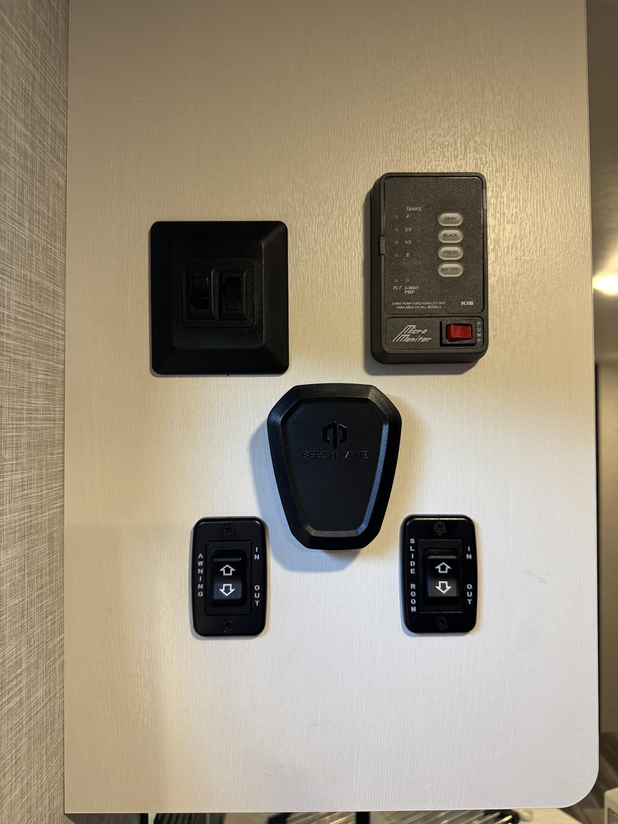 Beech Lane Wireless RV Leveling System, Made in the USA, User-Friendly Phone App With Real-Time Precise Leveling Measurements, Advanced Wireless Camper Leveler customer photo 1