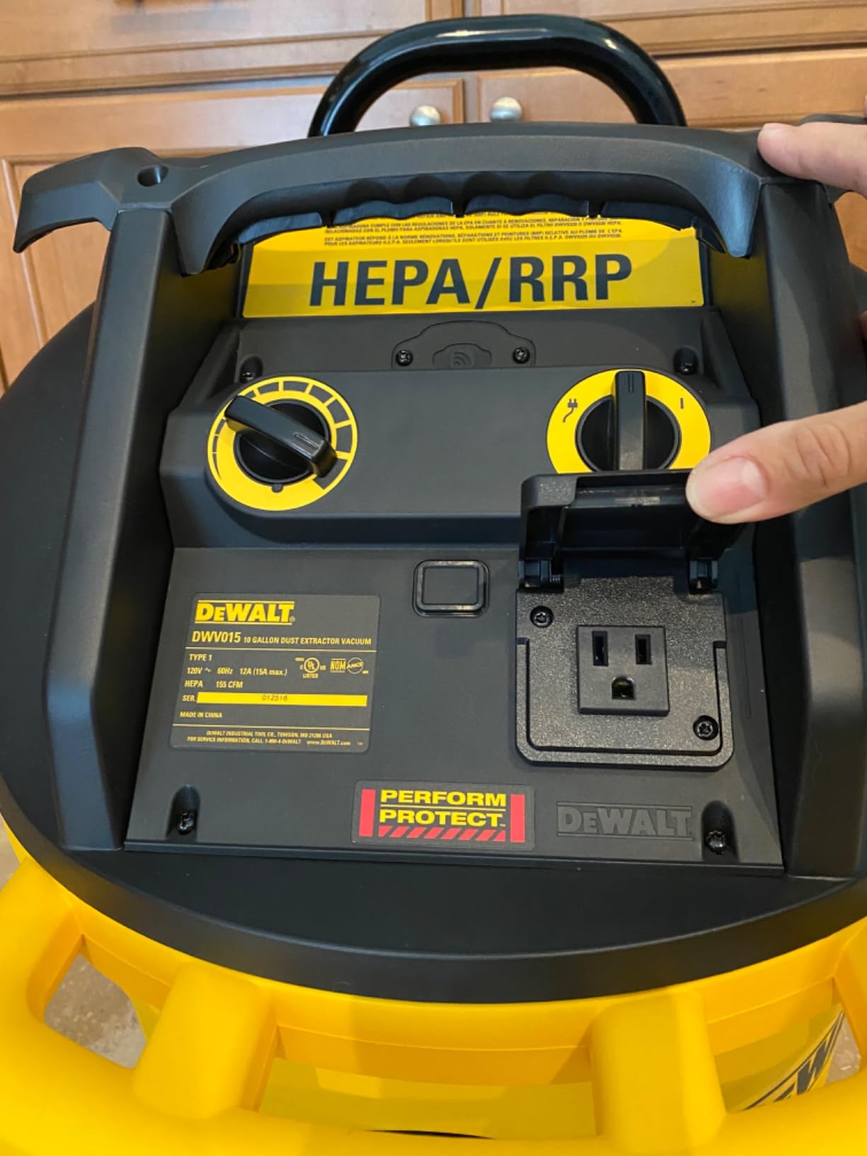 10 Gal. Dust Extractor with Automatic Filter Clean, Corded (DWV015) customer photo 1