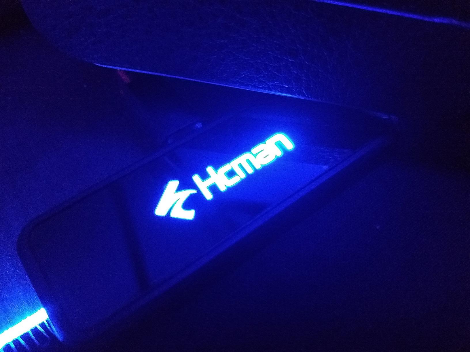 Charging RGB Gaming Mouse Pad - Wireless 15W Mousepad LED Extra Large Mouse Mat 80 * 30cm, 10 Light Modes Gaming Room Accessories, Computer Keyboard Mat Fast Charging Desk Mat for Gaming, Black customer photo 2