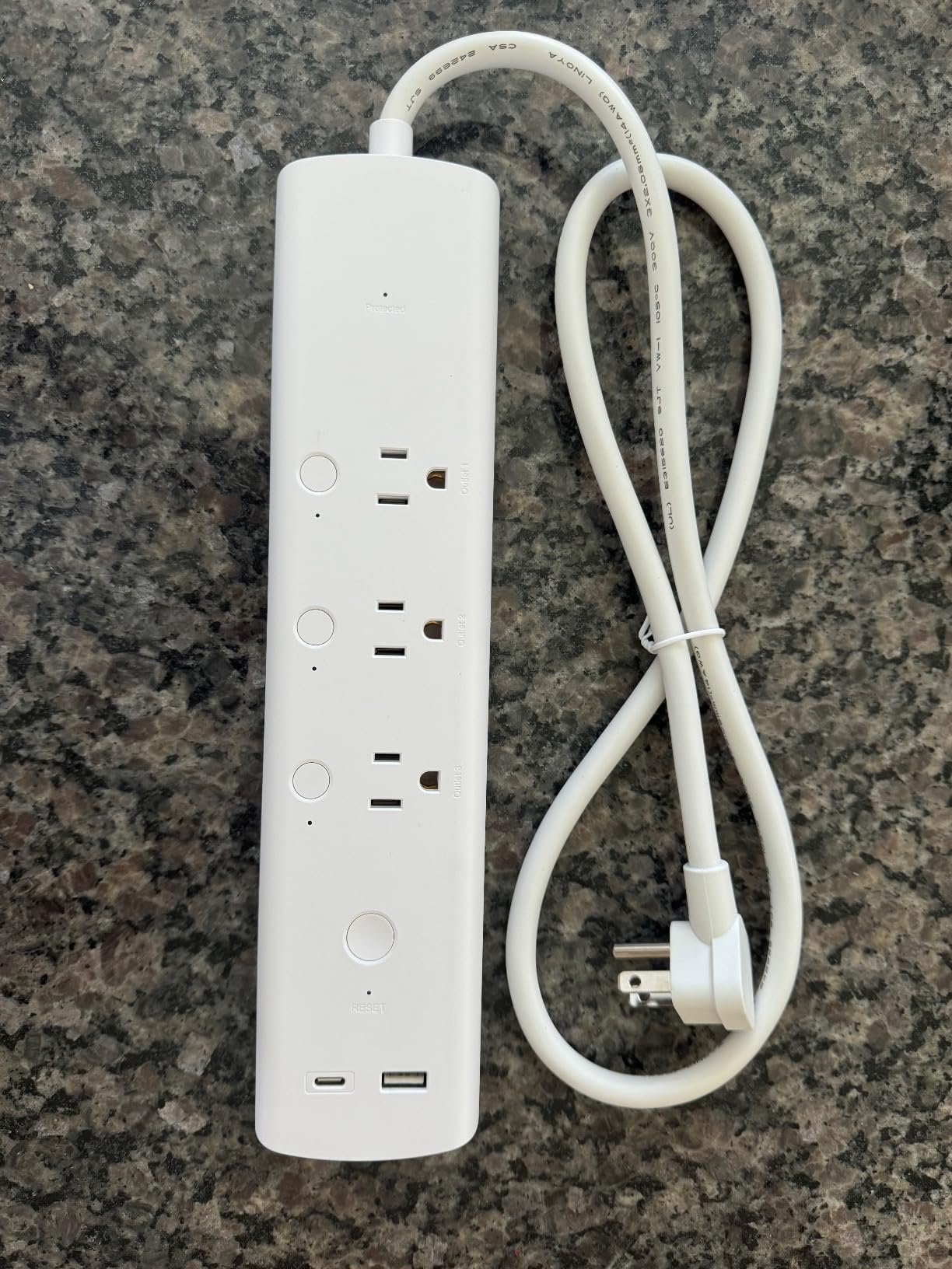 Amazon Basics Smart Plug Power Strip with 6 Individually Controlled Outlets and 3 USB Ports (2 USB-A and 1 USB-C), WiFi, Works with Alexa Only, 2.4 GHz, No Hub Required, White customer photo 1