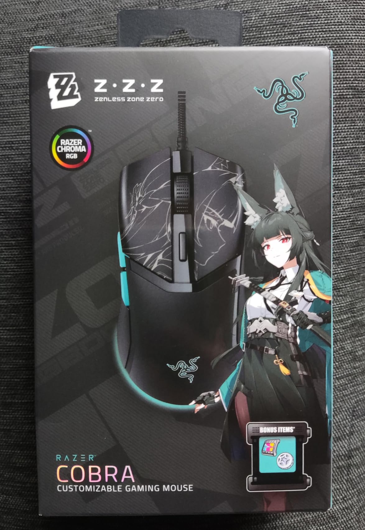 Razer Cobra Wired Gaming Mouse: 58g Lightweight Design - Gen-3 Optical Switches - Chroma RGB Lighting with Underglow - Precise 8500 DPI Optical Sensor - 100% PTFE Mouse Feet - Speedflex Cable - Black customer photo 2