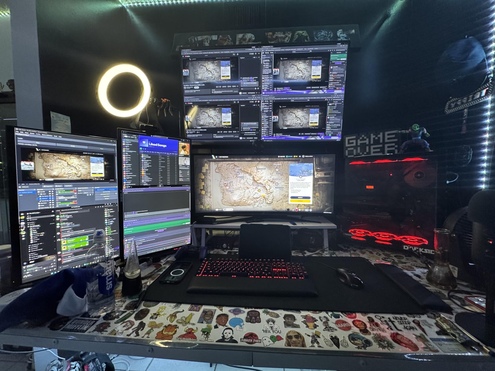 Razer BlackWidow V4 Mechanical Gaming Keyboard: Green Switches Tactile & Clicky - Chroma RGB - 6 Macro Keys - Magnetic Wrist Rest - Doubleshot ABS Keycaps - Roller & Media Keys - Snap Tap customer photo 2