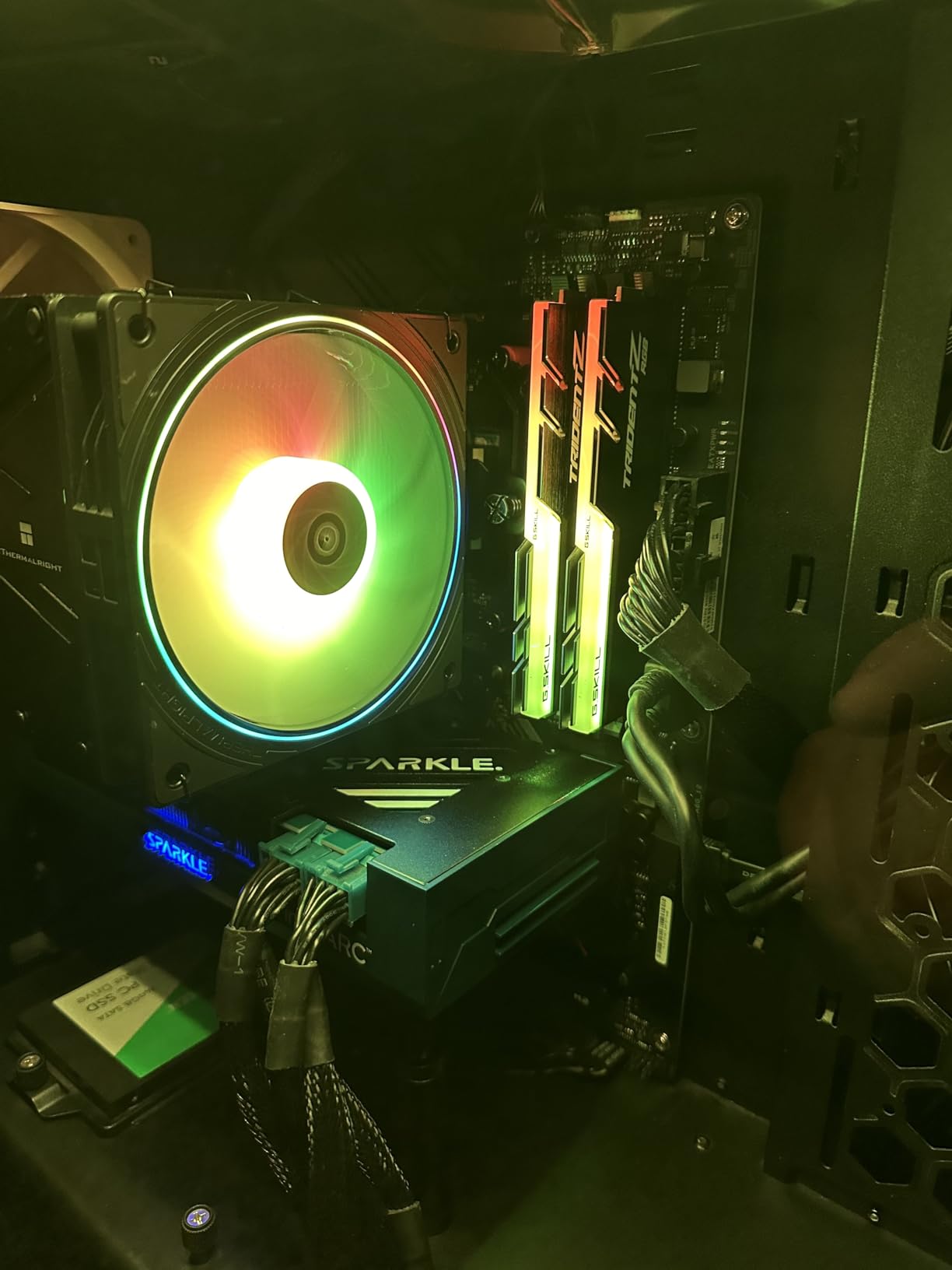 Sparkle Intel Arc A750 Titan OC Edition, 8GB GDDR6, ThermalSync, Torn Cooling, Axial Fan, Metal Backplate customer photo 2