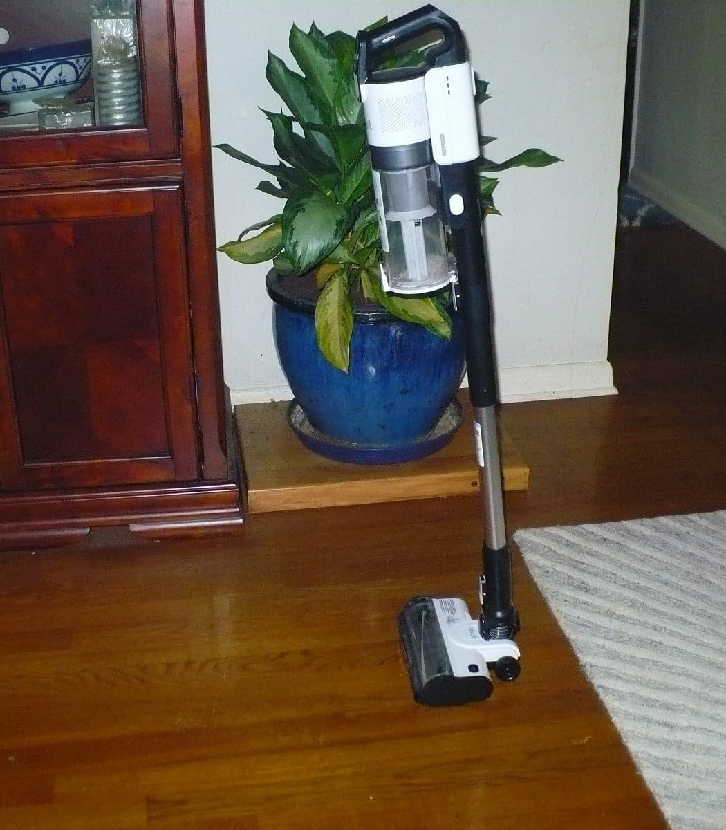 LEVOIT Cordless Vacuum Cleaner, Stick Vac with Tangle-Resistant Design, Up to 50 Minutes, Powerful Suction, Rechargeable, Lightweight, and Versatile for Carpet, Hard Floor, Pet Hair, LVAC-200 customer photo 2