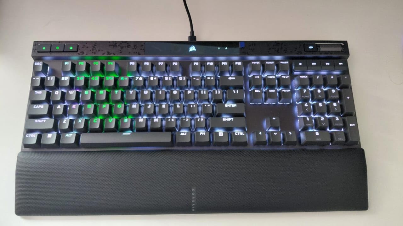 Corsair K70 MAX RGB Magnetic Mechanical Wired Gaming Keyboard - MGX Adjustable Switches, Simultaneous SOCD and Rapid Trigger, PBT Double-Shot Keycaps, Sound Dampening, 8000Hz Polling customer photo 2