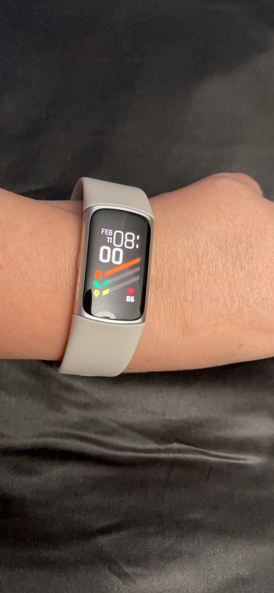 Fitbit Charge 6 Fitness Tracker with Google apps, Heart Rate on Exercise Equipment, 6-Months Premium Membership Included, GPS, Health Tools and More, Porcelain/Silver, One Size (S & L Bands Included) customer photo 2