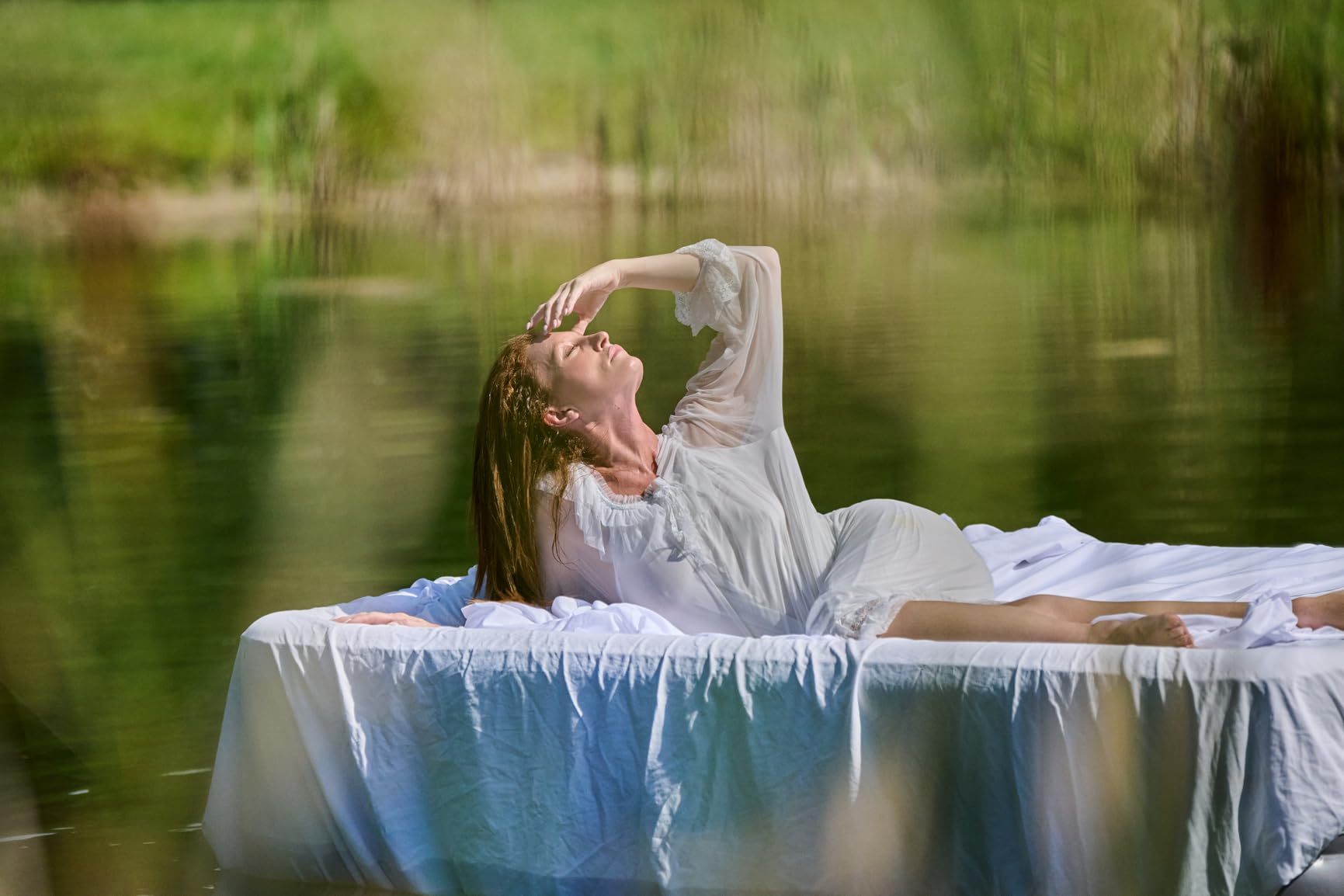 Nikon Z8 Mirrorless Camera with 24-120mm f/4 Lens and FTZ II Adapter Kit customer photo 2