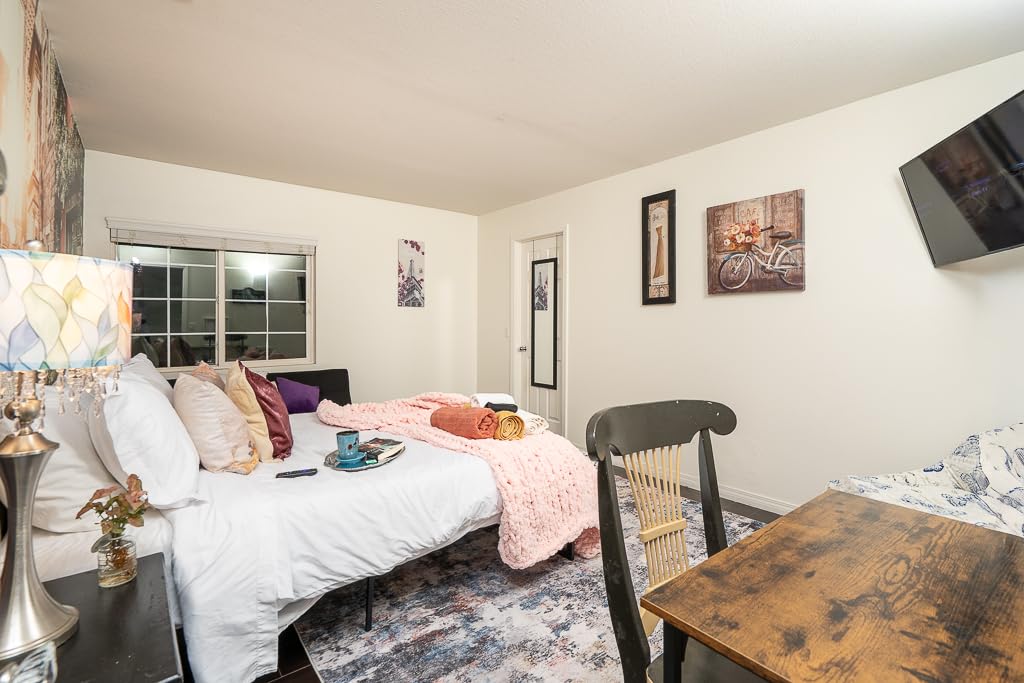 Westinghouse Roku TV - 43 Inch Smart TV, 1080P FHD Television with Wi-Fi Connectivity and Mobile App, Flat Screen, Bluetooth, Compatible with Apple AirPlay, Alexa and Google Assistant customer photo 2