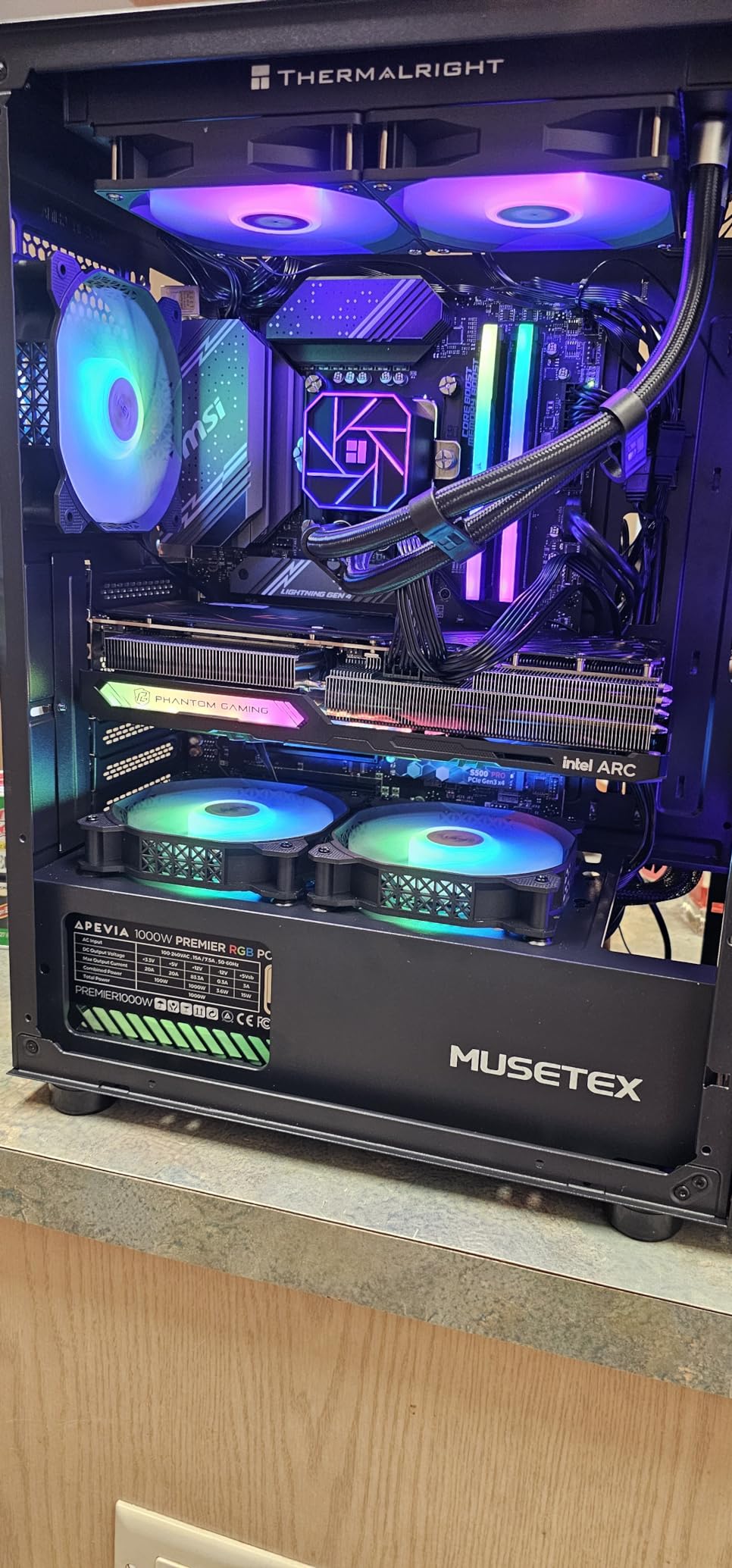 ASRock Intel Arc A770 Graphics Phantom Gaming 16G OC 2200 MHz 17.5 Gbps 256-bit GDDR6 customer photo 2