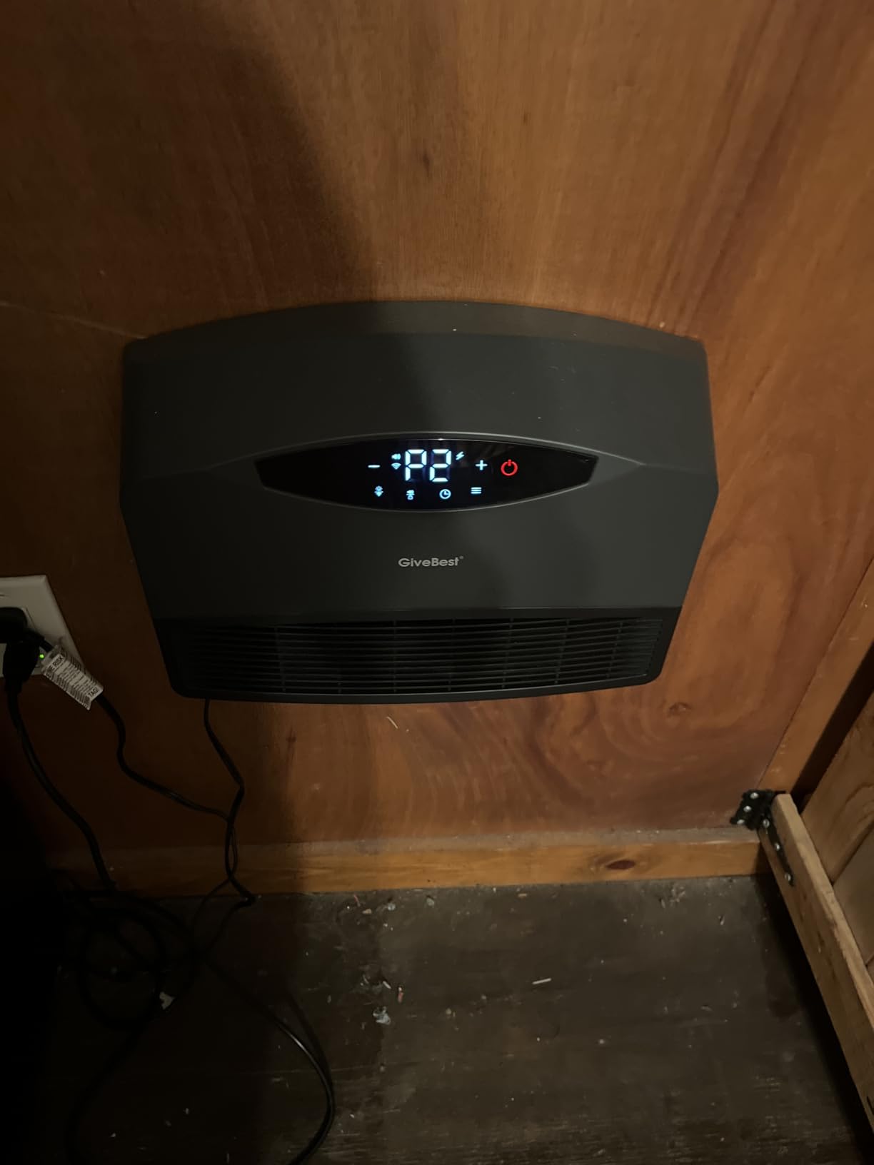 GiveBest Electric Wall Heater with WiFi and Remote Control, Floor or Wall Mounted Heater, Large Room Coverage, 3 Heating Modes, 1500W Fast Heating Space with Thermostat for Indoor Room Use, White customer photo 1