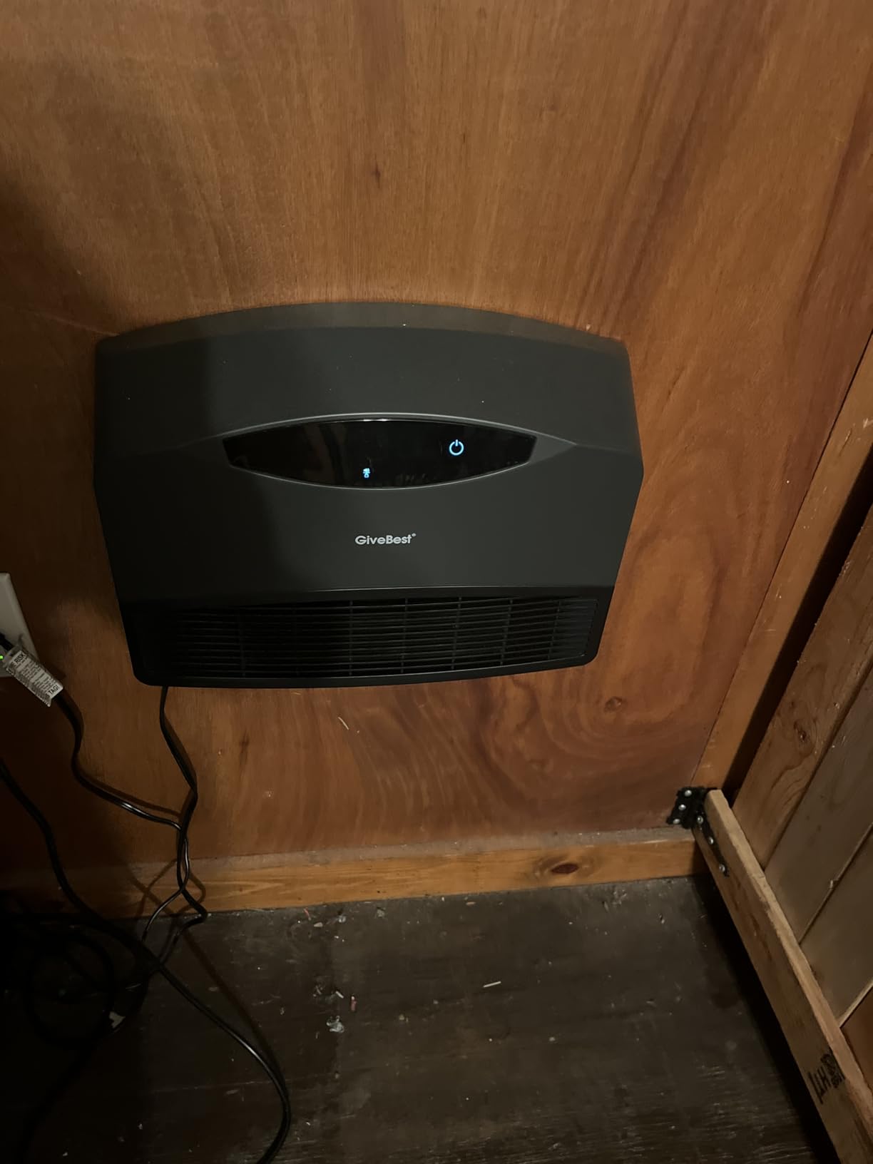 GiveBest Electric Wall Heater with WiFi and Remote Control, Floor or Wall Mounted Heater, Large Room Coverage, 3 Heating Modes, 1500W Fast Heating Space with Thermostat for Indoor Room Use, White customer photo 2