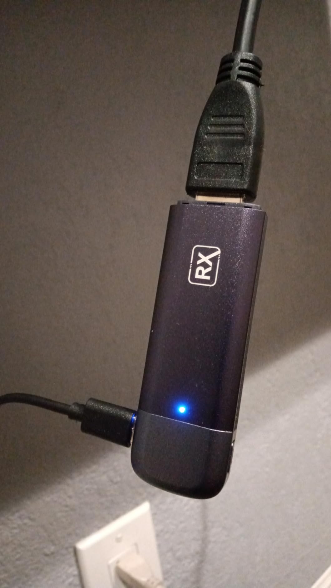 TTQ Wireless HDMI Transmitter and Receiver, Wireless HDMI Extender, 4K Decode 1080P Output, Metal Housing, LED Display, 100FT Range, 2.4G&5G, for PC/Camera/HDTV/Projector/TV Box customer photo 2