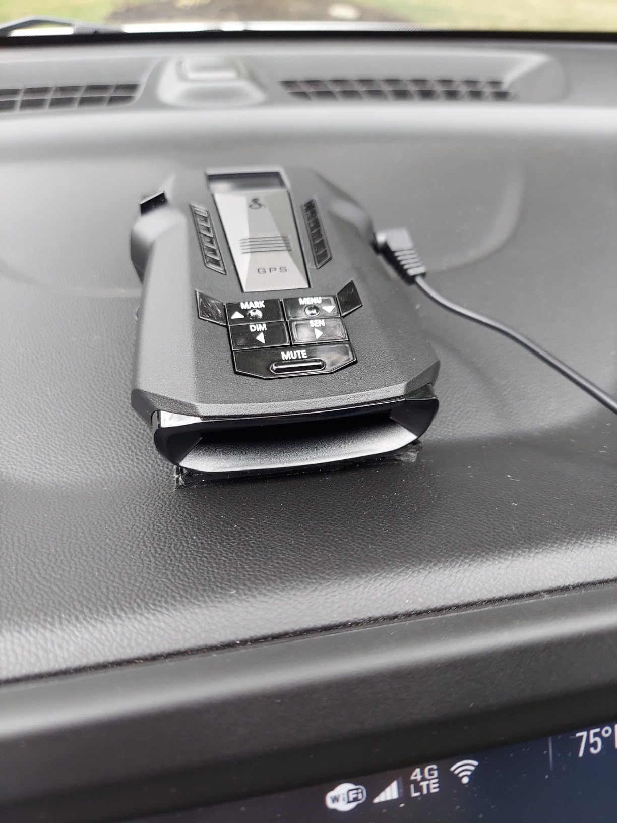 Cobra RAD 700i Laser Radar Detector - Premium Detection Range, AutoLearn Intelligence, Advanced Filtering Software, Apple CarPlay and Android Auto Compatible, Laser Eye Front and Rear Detection customer photo 2