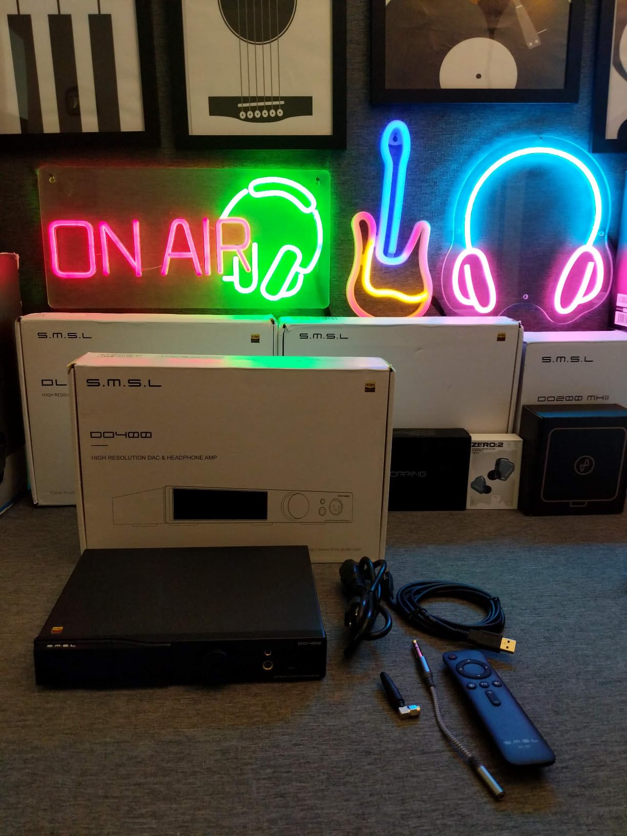 SMSL DO400 Full Balanced DAC Headphone Amplifier HPA ES9039MSPRO XMOS-XU316 USB DAC Amp, USB/AES/Opt/Coax MQA DAC, IIS Input DAC, 4.4mm/6.35mm/4-XLR Headphone Amps with Remote Control (Silver) customer photo 2