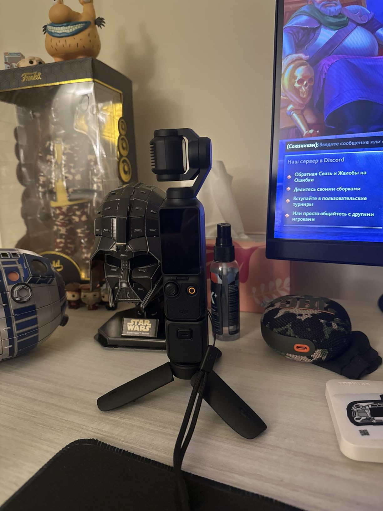 DJI Osmo Pocket 3 Creator Combo, 1'' CMOS, 4K Resolution/120fps Vlog Camera, 3-Axis Stabilization, Face/Object Tracking, Mic Included for Clear Sound, Digital Camera for YouTube customer photo 1