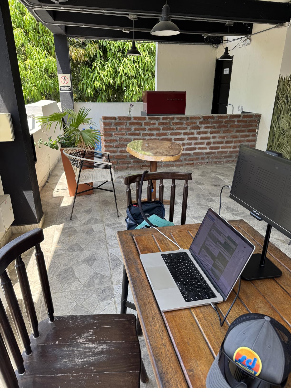 ARZOPA 16.1'' 144Hz Portable Gaming Monitor, 106% sRGB 1080P FHD Kickstand Portable Monitor with HDR, Ultra Slim, Eye Care, External Second Screen for Laptop, PC, PS5, Mac, Xbox-Z1FC customer photo 2