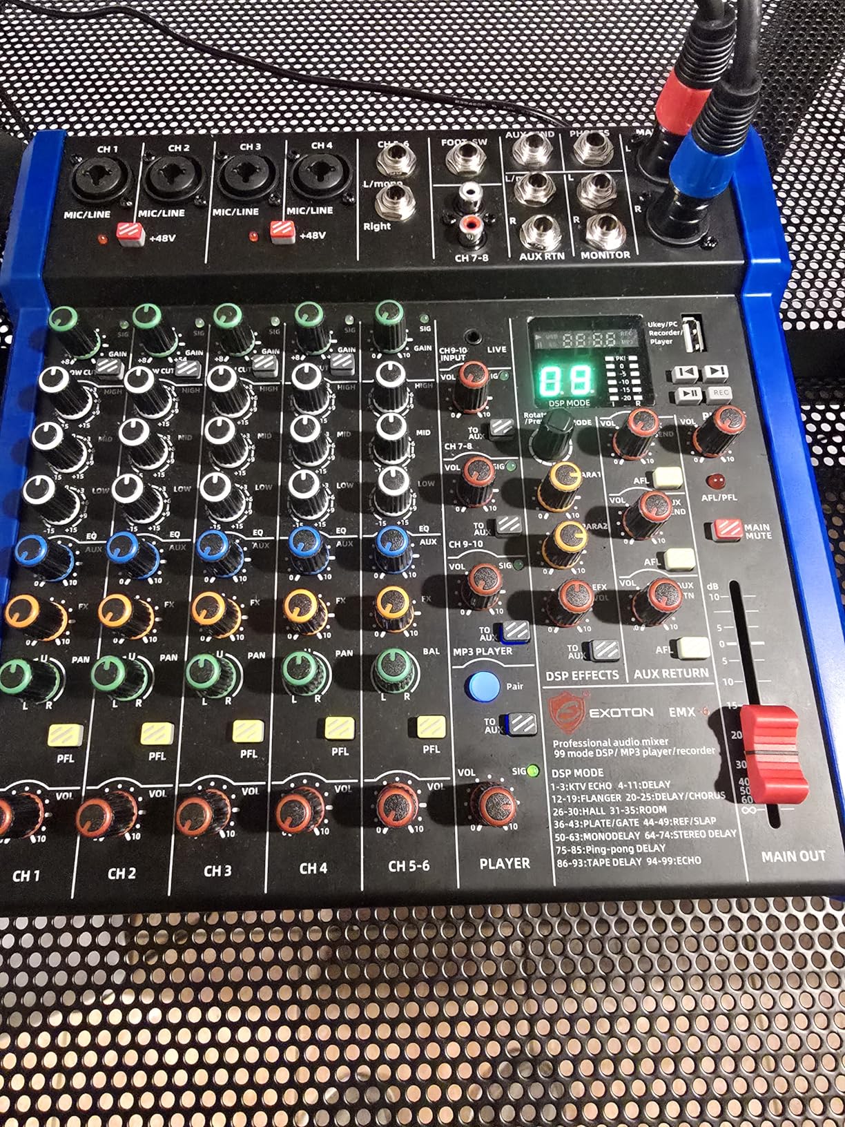 Large Audio Mixer Travel Case Compatible with RODECaster Pro,RODECaster Pro II,TC-Helicon GoXLR,Podcast Mixer Case Protective DJ Mixer Storage Bag for Microphones and More Podcast Equipment customer photo 1