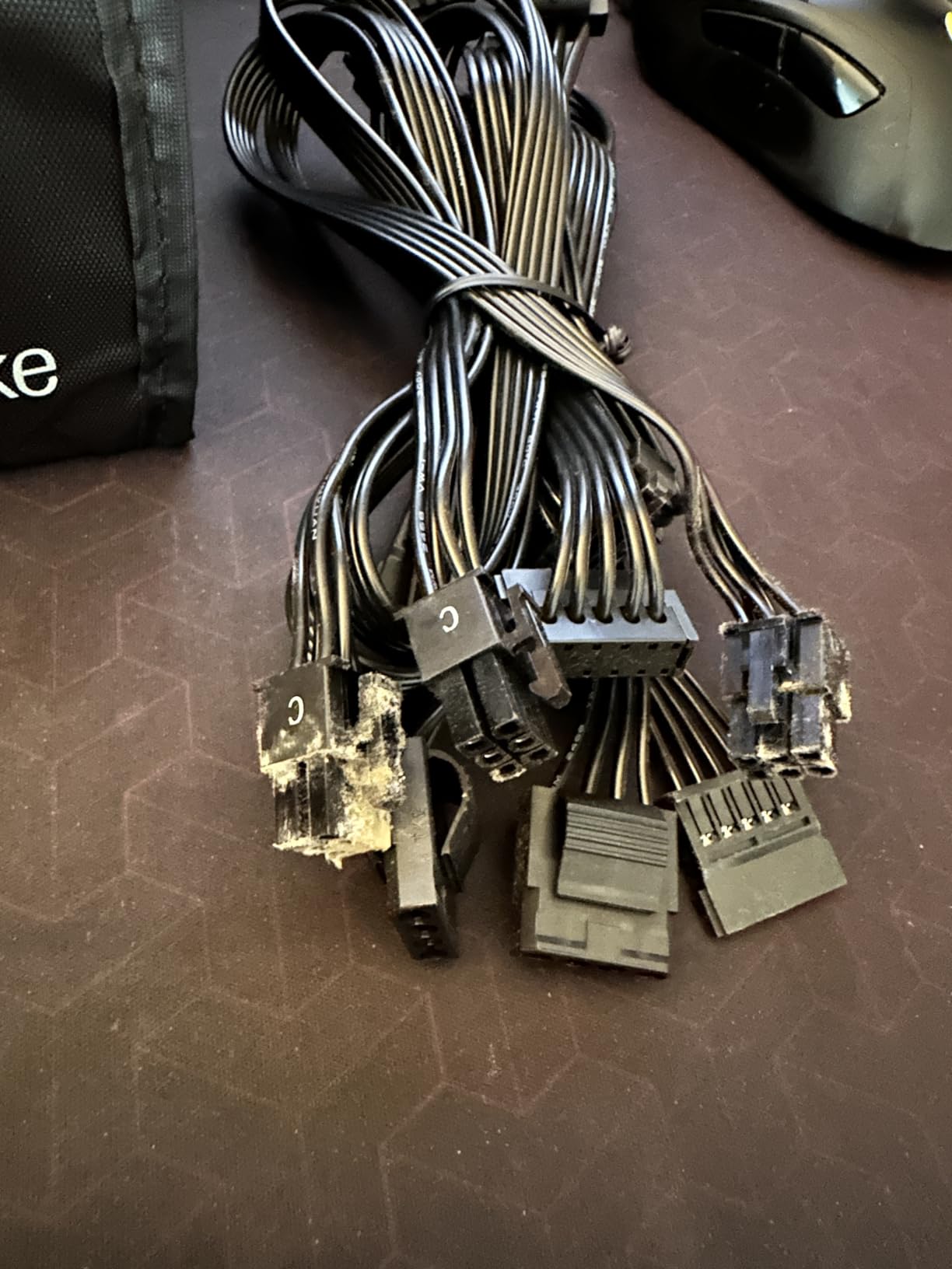 Thermaltake GF1 Fully Modular ATX 850W Power Supply - 80 Plus Gold - Ultra Quiet - Zero RPM customer photo 2