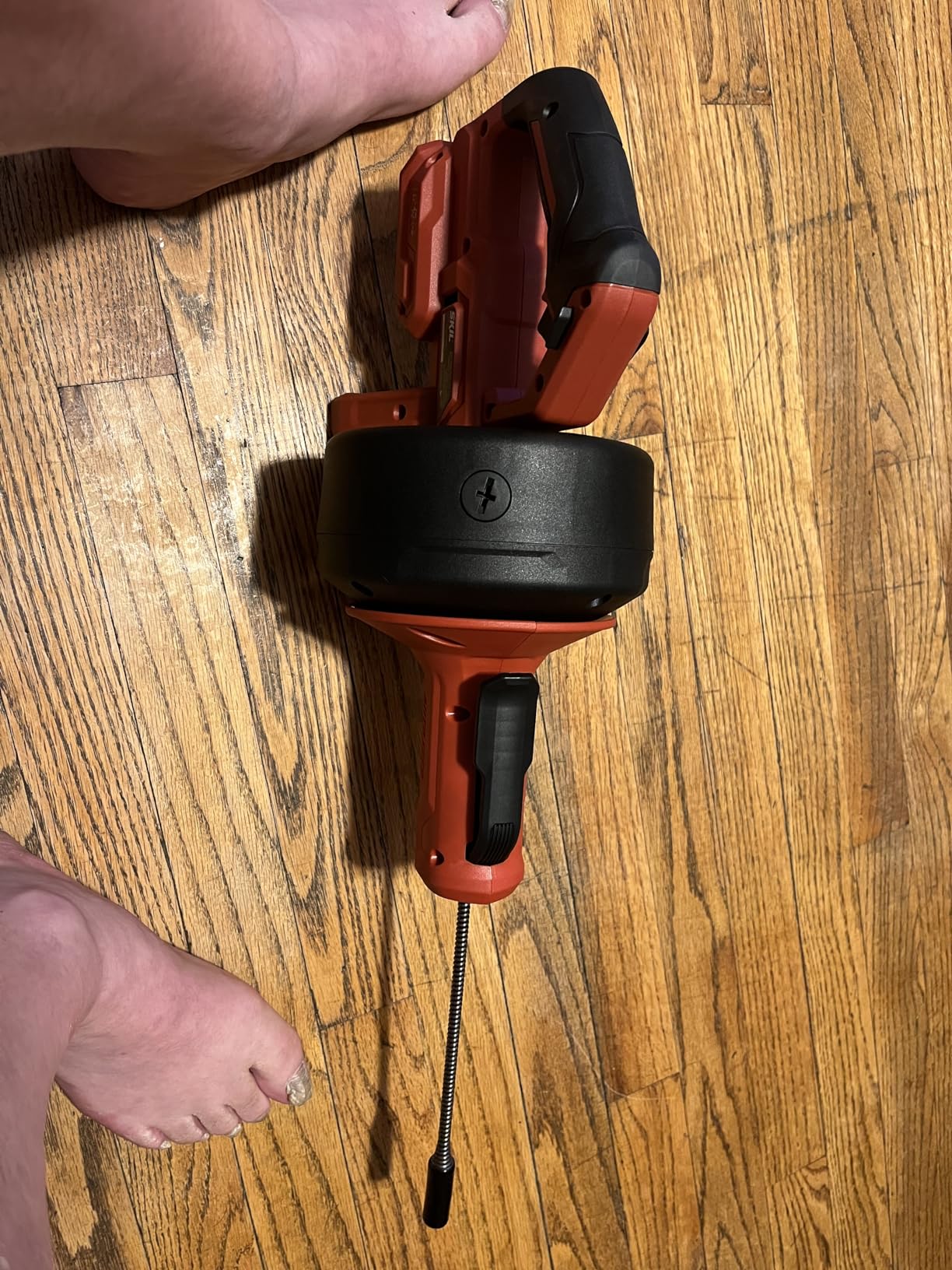SKIL PWR CORE 12/20V Cordless Power Snake Drain Cleaner Kit, Includes 20V 2.0Ah Lithium Battery & 20V Charger - AU0225D-12 customer photo 2