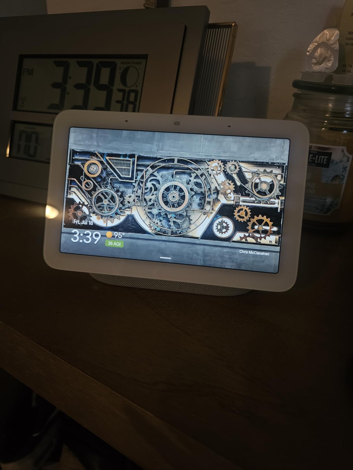 Google Nest Hub 7 inch Smart Display 2nd Generation with Google Assistant - Charcoal customer photo 2
