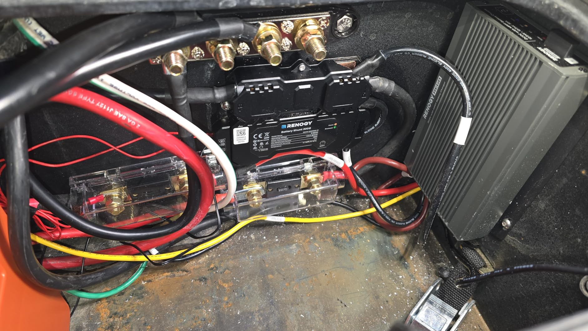 Renogy Battery Shunt 300, Remote Battery Monitoring, Range 8V-120V up to 500A, High Precision Current Sensor, Compatible Lead Acid, LFP, Li-ion, and Ni-MH Batteries customer photo 1