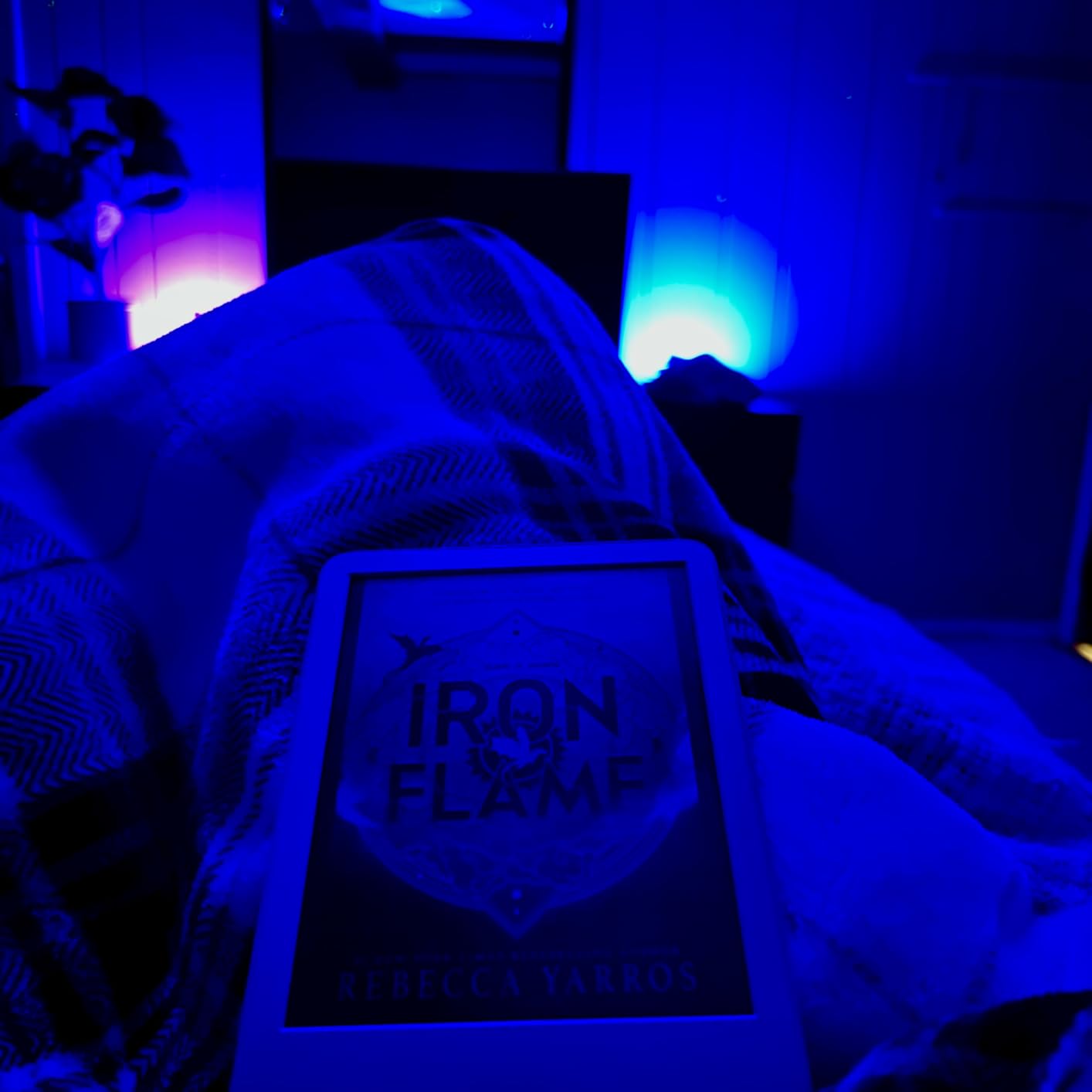 Amazon Kindle 16 GB (newest model) - Lightest and most compact Kindle, now with faster page turns, and higher contrast ratio, for an enhanced reading experience - Matcha customer photo 1