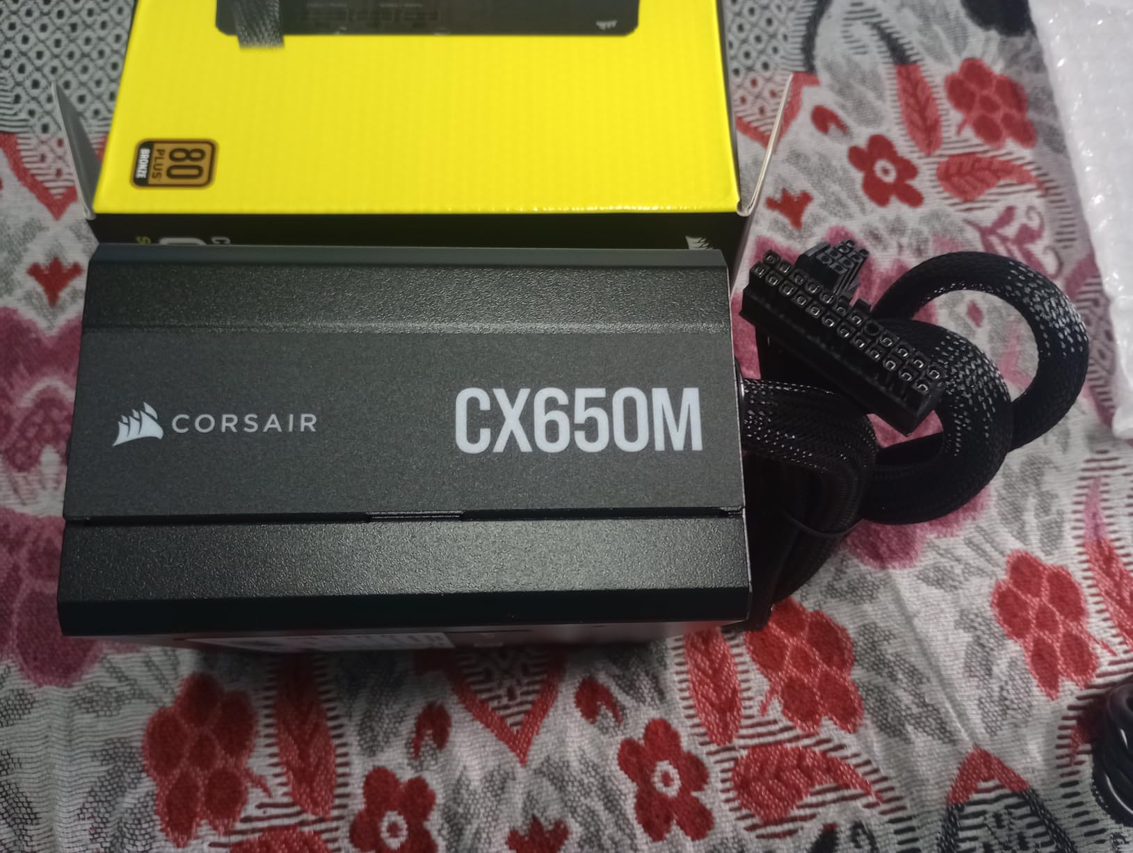 CORSAIR CX650 80 Plus Bronze Non-Modular Low-Noise ATX 650 Watt Power Supply - NA - Black customer photo 2