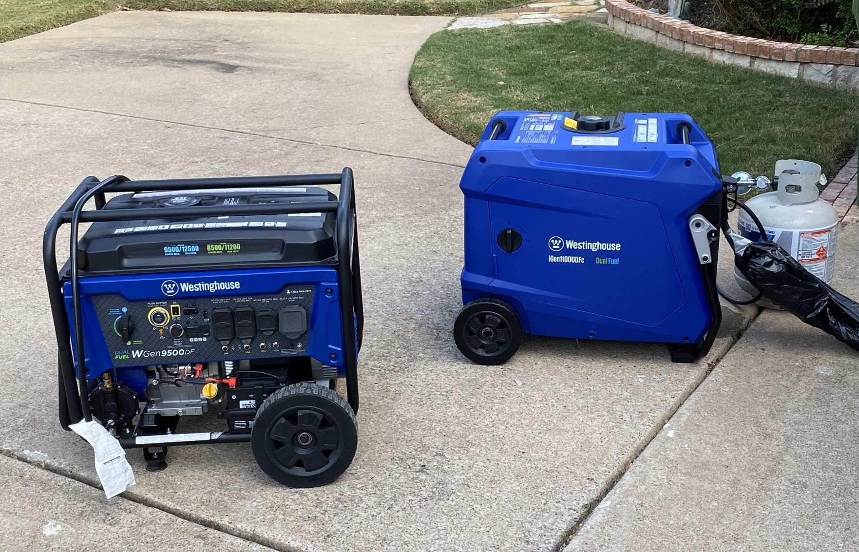 Westinghouse 12000 Peak Watt Dual Fuel Portable Inverter Generator, Remote Electric Start, Transfer Switch Ready, Gas and Propane Powered, Low THD - Safe for Electronics, Parallel Capable, CO Sensor customer photo 2
