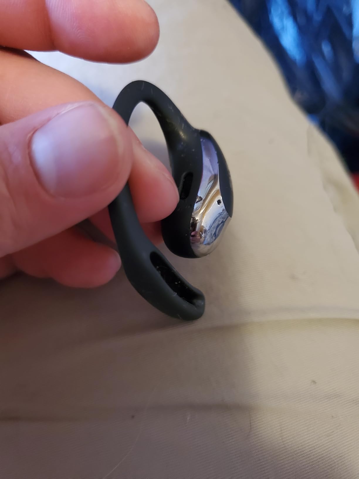 SHOKZ OpenFit Air - Open-Ear Headphones, True Wireless Earbuds, Water Resistant, Secure Earhooks for Daily Use, Black customer photo 2