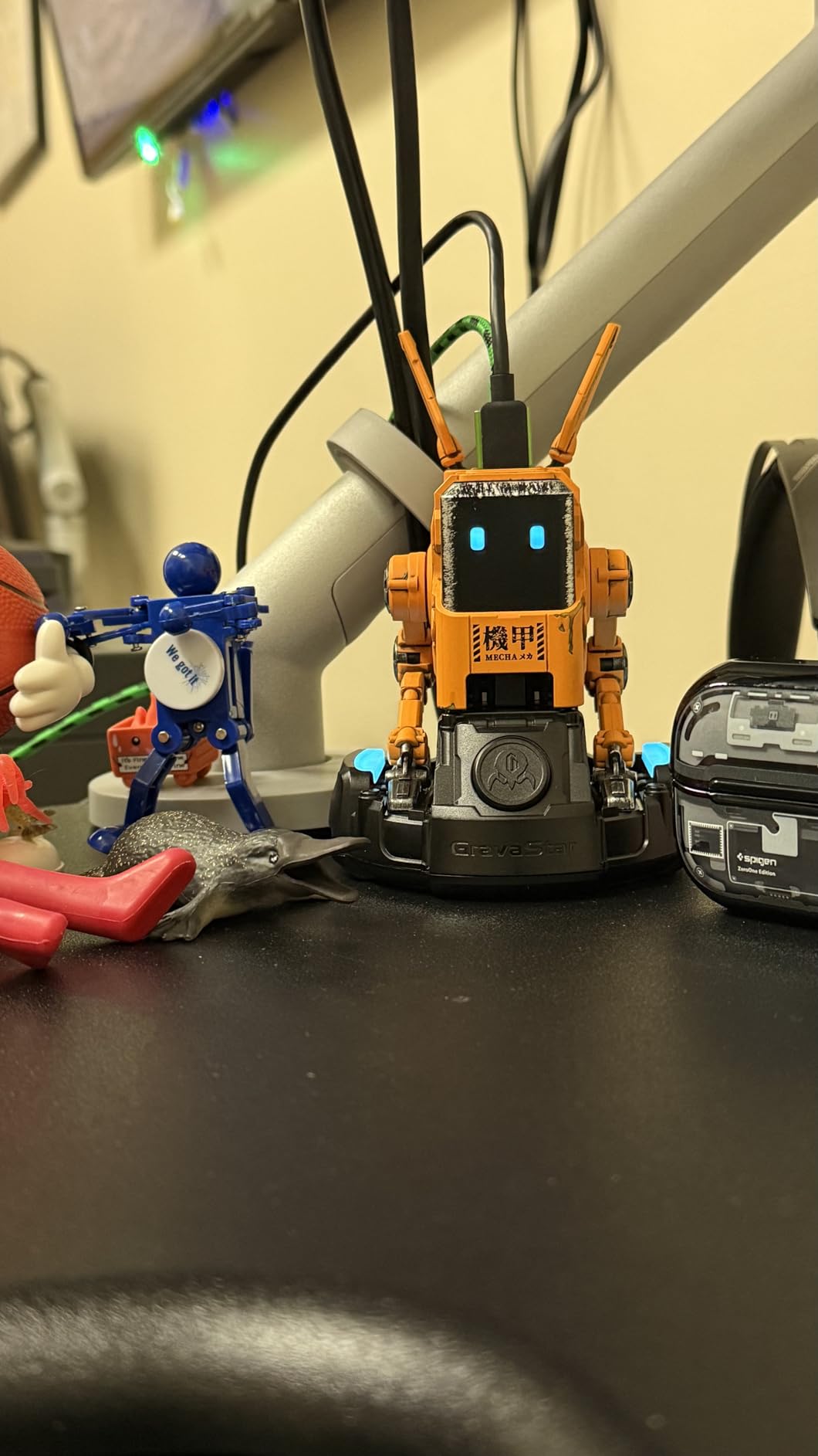 GravaStar 65W Alpha65 Robot Fast GaN Charger Block, 3-Port Fast Charger, Foldable Wall USB C Charger for iPhone, MacBook, iPad, Laptop, Steam Deck, Gifts for Men (65W, Gray) customer photo 1