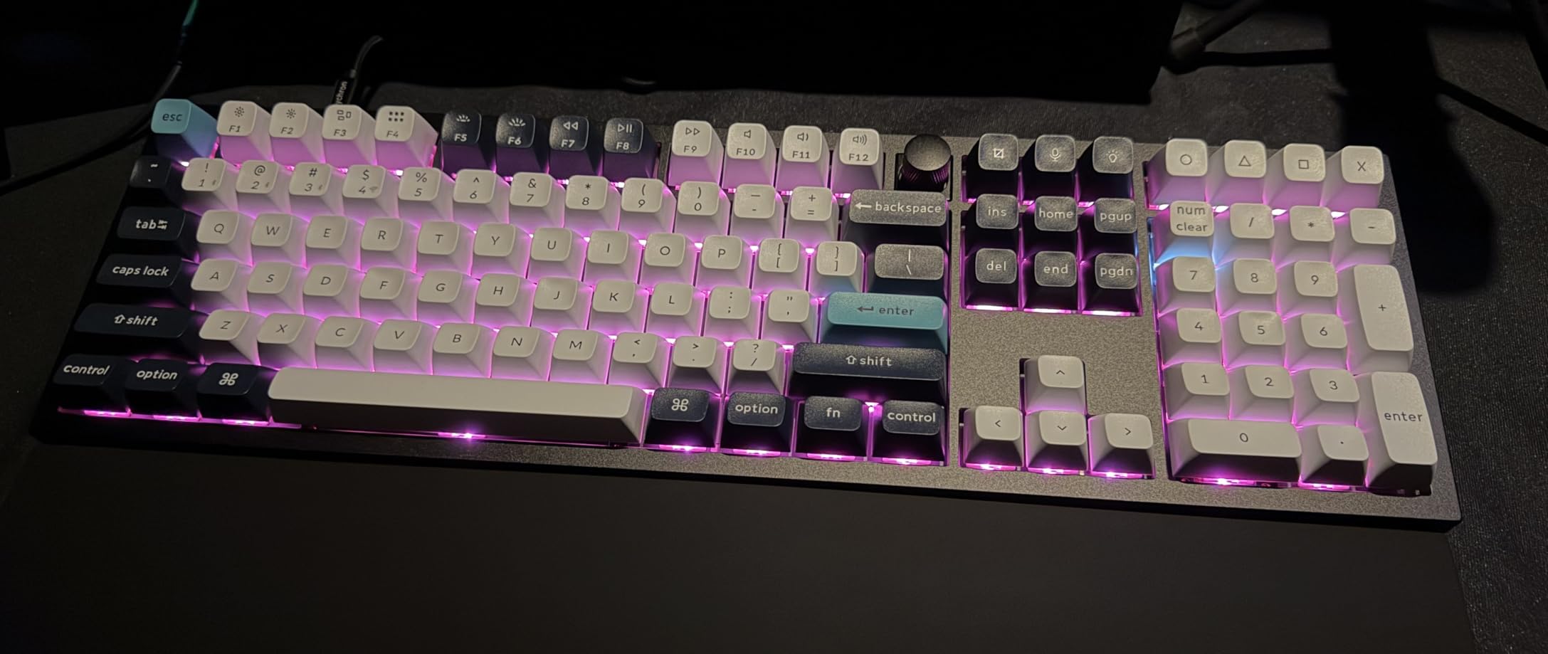 Keychron Q6 Max QMK/VIA Bluetooth Wireless /2.4 GHz/USB-C Wired Custom Mechanical Keyboard, Full Size Programmable Knob RGB Backlit Hot-Swappable Gateron Brown Switch for Mac Windows Linux - Black customer photo 2