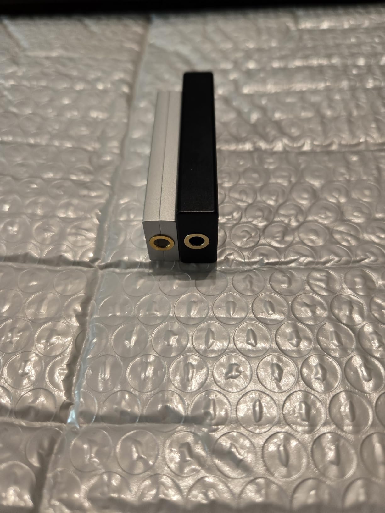 Questyle M12i HiFi Headphone Amplifier [MFi Certified] Portable USB DAC Lossless Mini Audio Amps Supports PCM 768kHz/DSD512 with 3.5mm Outputs High Resolution for Smartphones/PC/Laptops customer photo 1