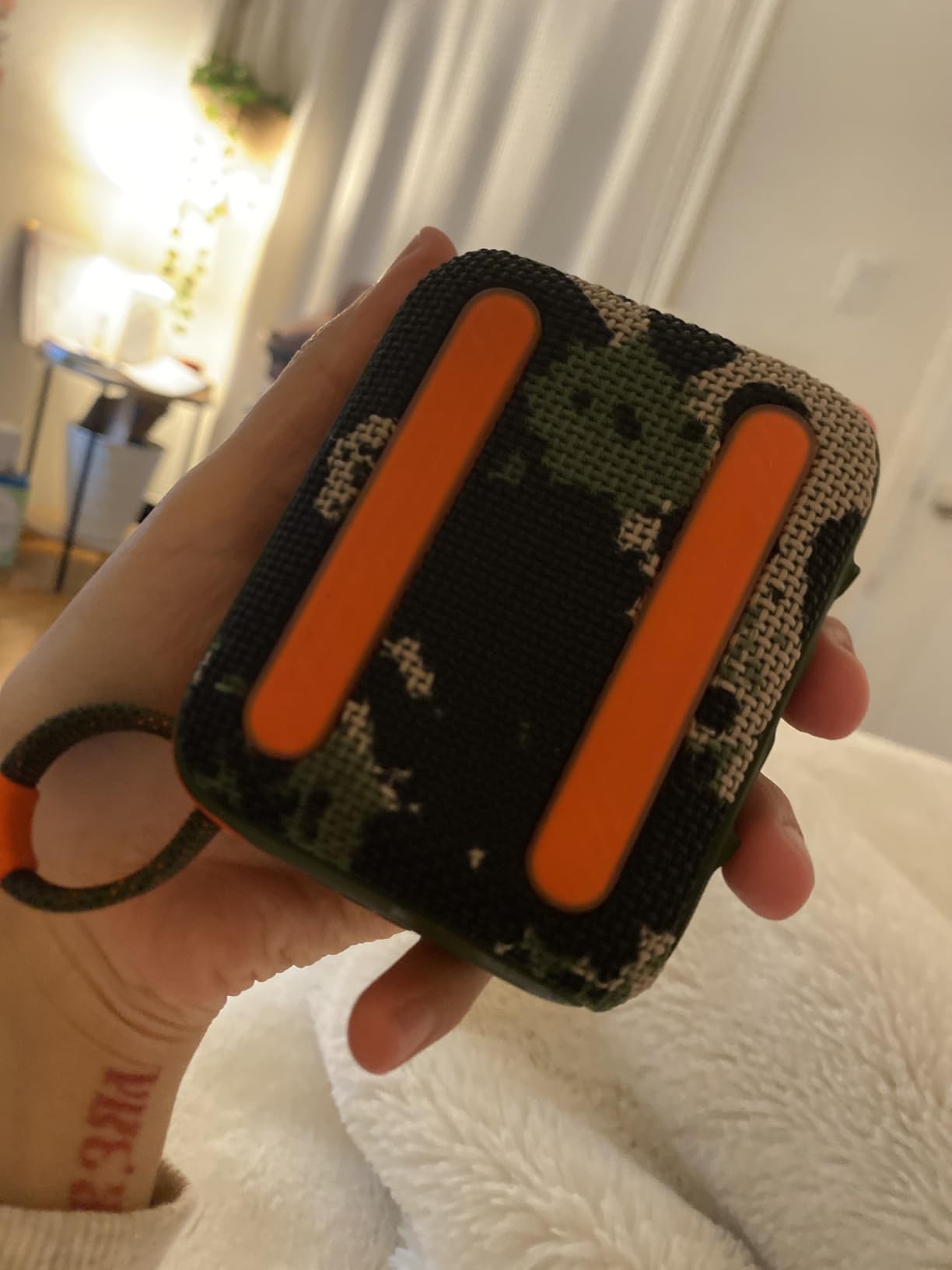 JBL Go 4 - Ultra-Portable, Waterproof and Dustproof Bluetooth Speaker, Big JBL Pro Sound with Punchy bass, 7-Hour Built-in Battery, Made in Part with Recycled Materials (Purple) customer photo 2