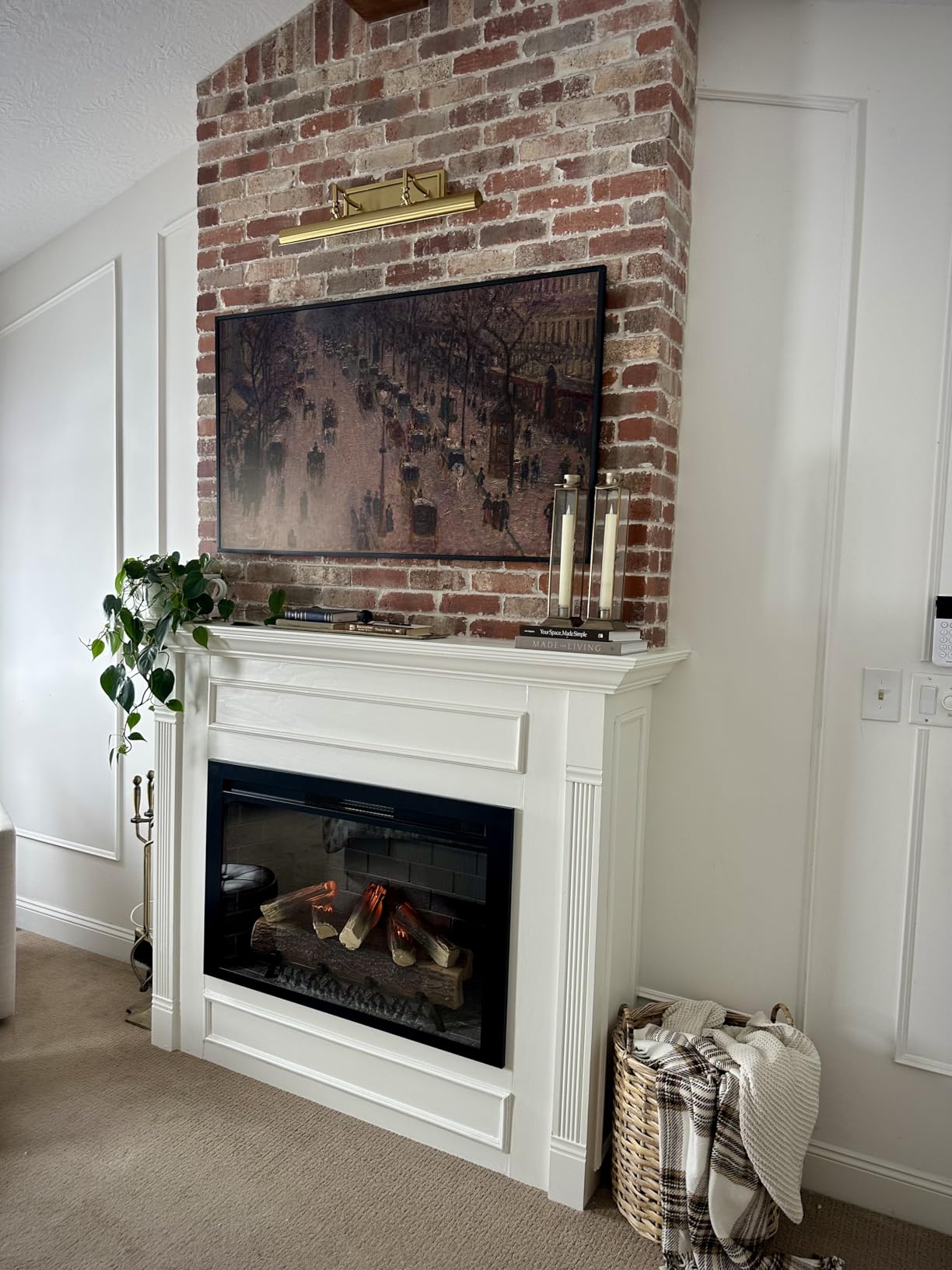 SAMSUNG 55-Inch Class QLED 4K LS03D The Frame Series Quantum HDR Smart TV w/Dolby Atmos, Art Mode, Anti-Reflection, Customizable Frame, Slim Fit Wall Mount with Alexa Built-in (QN55LS03D, 2024 Model) customer photo 2