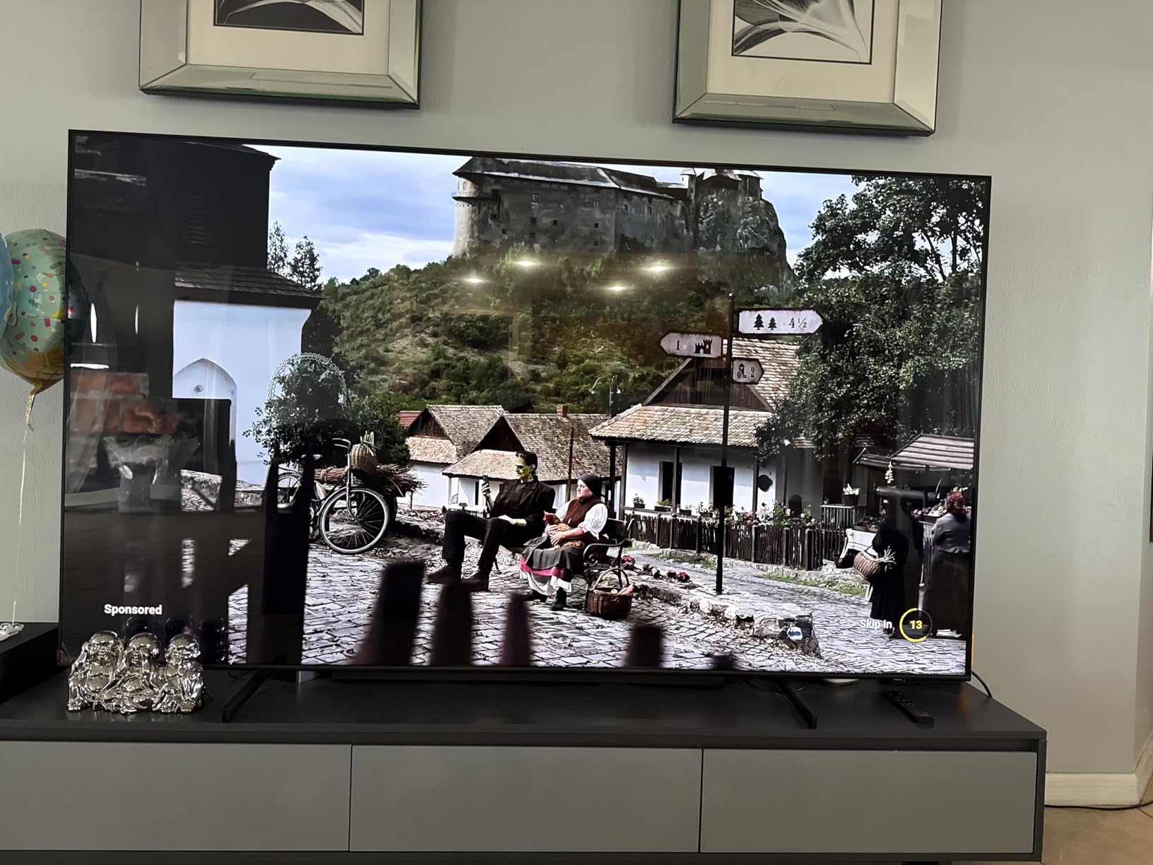 Samsung 85-Inch Class 4K Crystal UHD DU8000 Series HDR Smart TV with Object Tracking Sound Lite, Motion Xcelerator 120Hz, Ultra Slim Design, Gaming Hub, Alexa Built-in (UN85DU8000, 2024 Model) customer photo 2