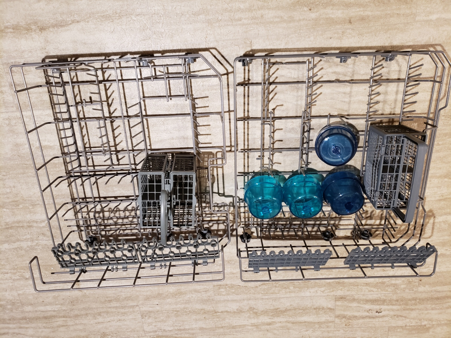 Farberware Compact 6-Place Setting Dishwasher - Portable Mini Countertop Dishwasher with 7 Wash Programs - Perfect for Small Spaces Like Apartment, Dorm, Boat, Camper/RV customer photo 1