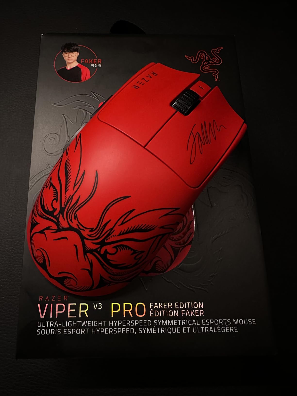 Razer Viper V3 Pro Wireless Esports Gaming Mouse: Symmetrical - 54g Lightweight - 8K Polling - 35K DPI Optical Sensor - Gen3 Optical Switches - 8 Programmable Buttons - 95 Hr Battery - Black customer photo 1